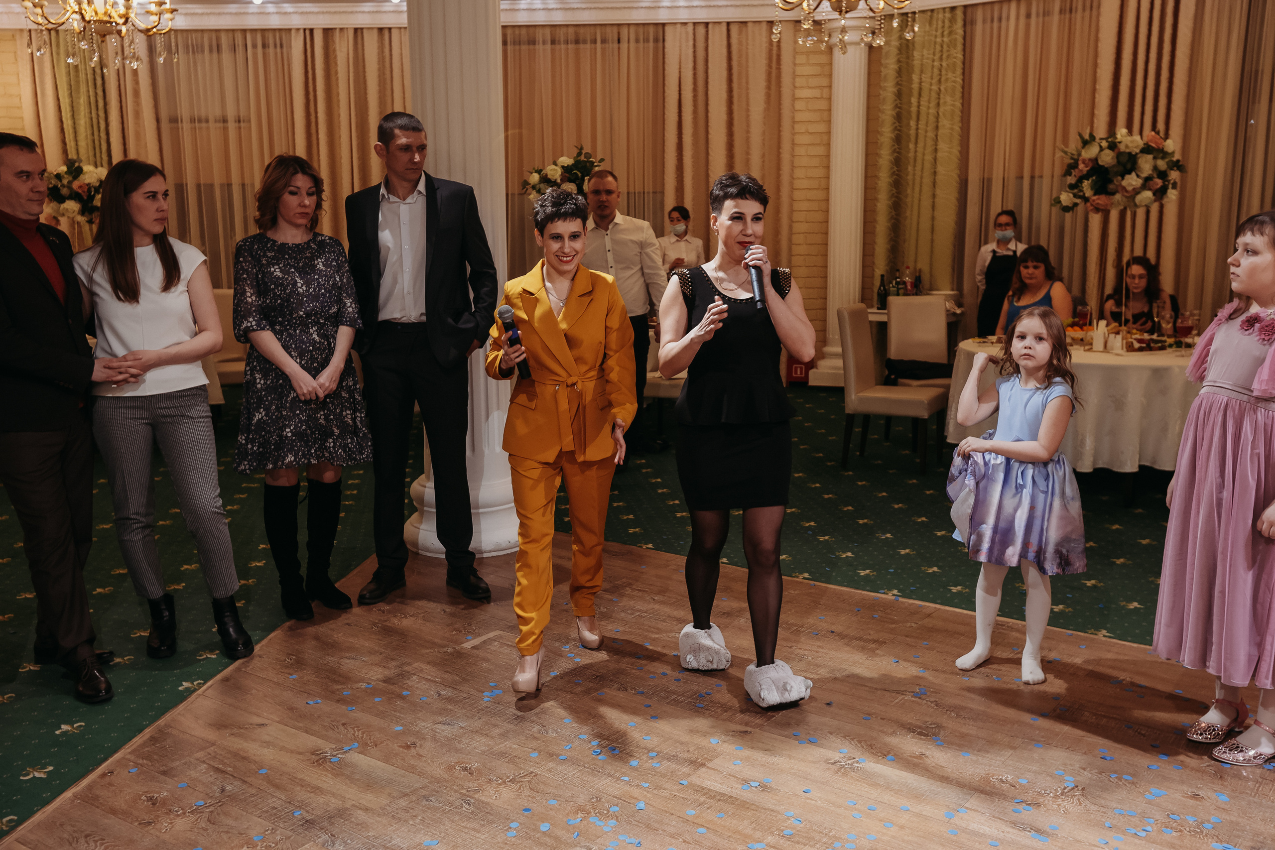 Банкет. Семейный фотограф Тюмень, фотограф на роды Салмина Мария