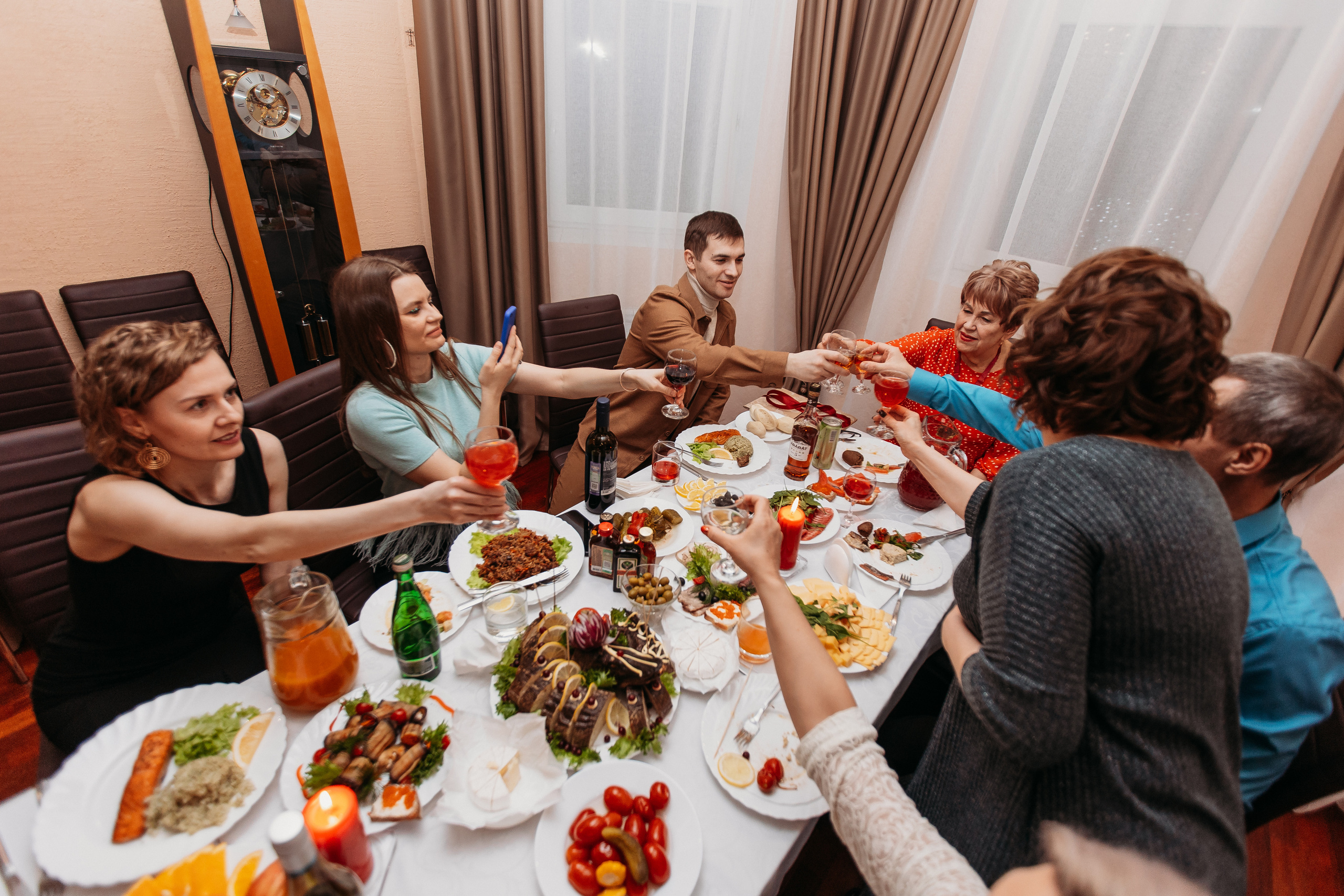 Банкет. Семейный фотограф Тюмень, фотограф на роды Салмина Мария