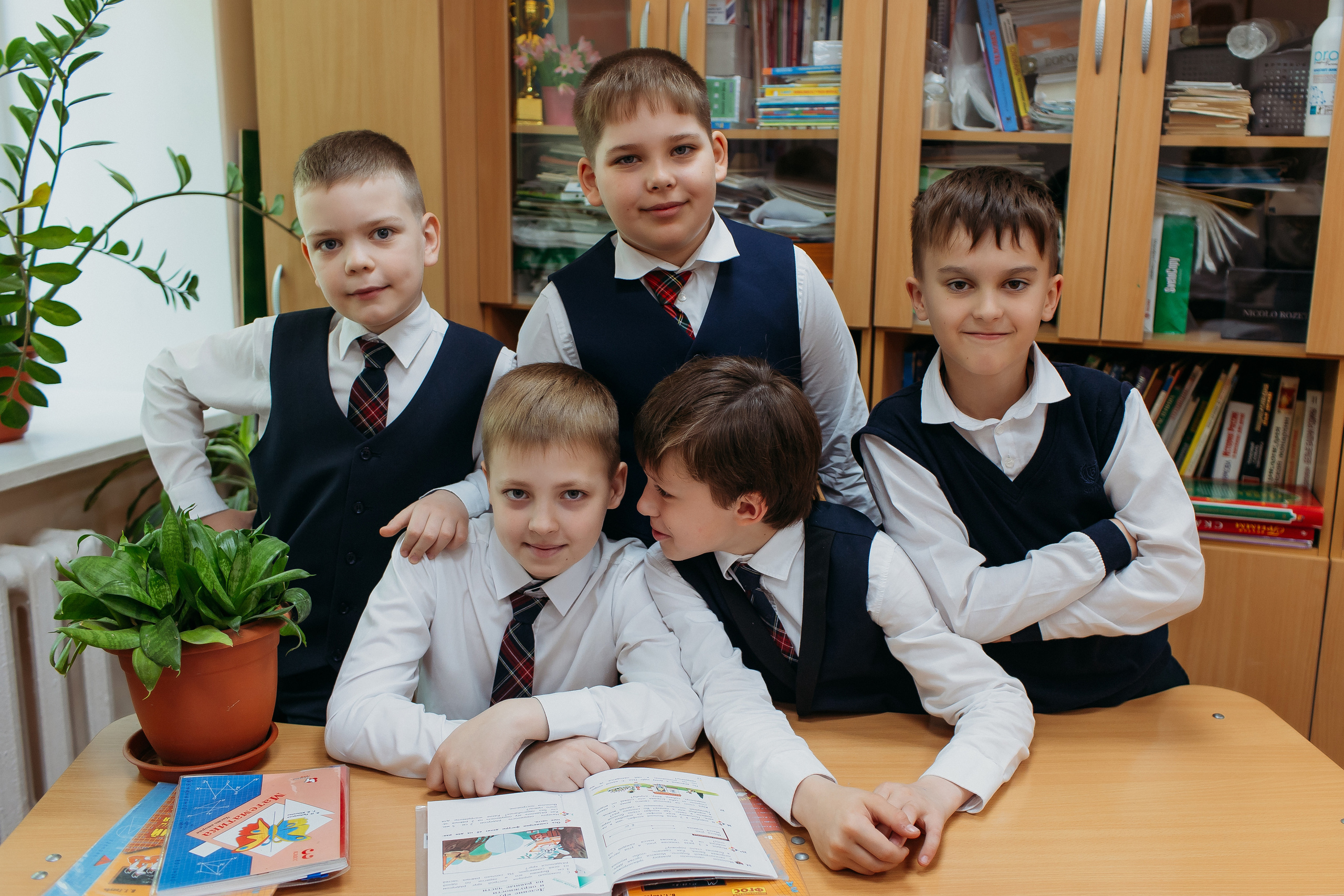 Школа 2 класс. Семейный фотограф Тюмень, фотограф на роды Салмина Мария