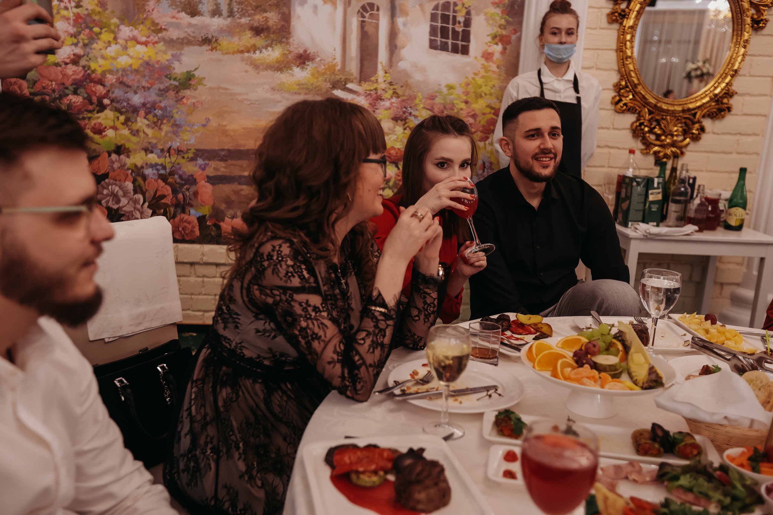 Банкет. Семейный фотограф Тюмень, фотограф на роды Салмина Мария