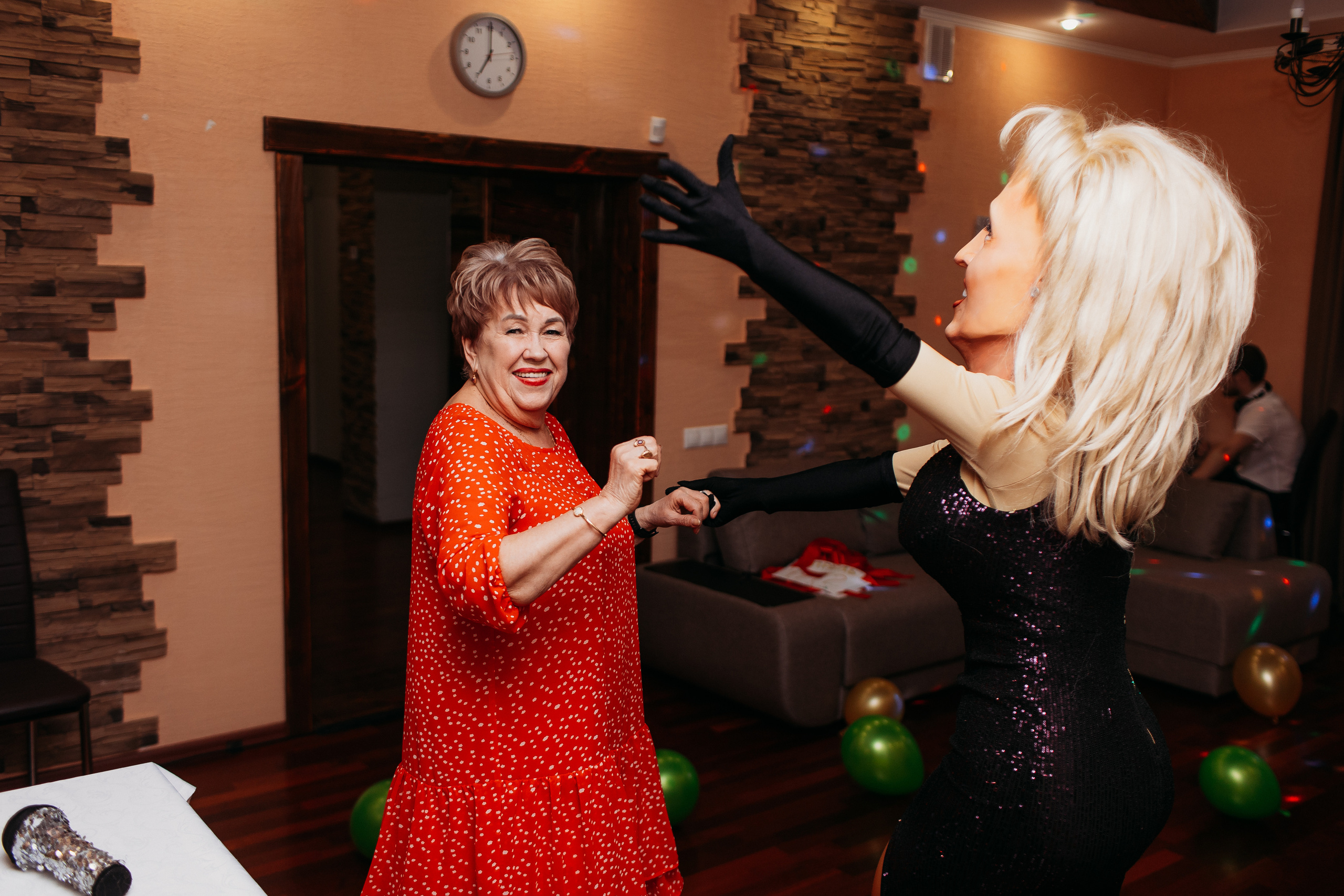 Банкет. Семейный фотограф Тюмень, фотограф на роды Салмина Мария