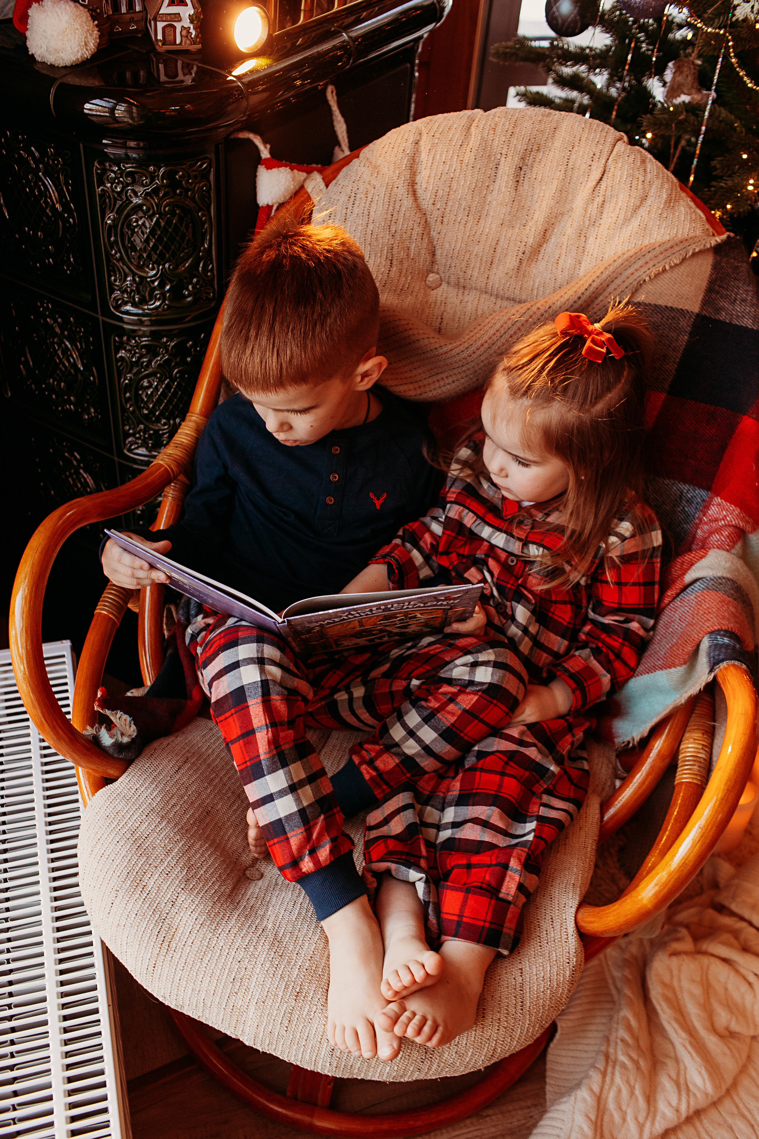 Тёплый новый год. Семейный фотограф Тюмень, фотограф на роды Салмина Мария