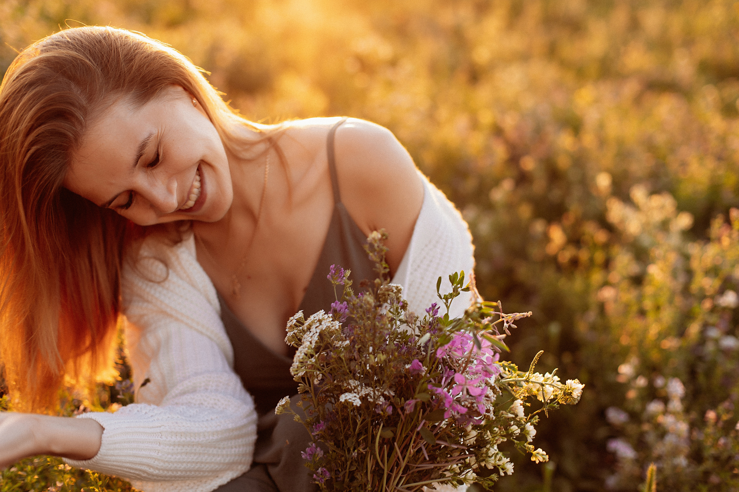Поле. Семейный фотограф Тюмень, фотограф на роды Салмина Мария