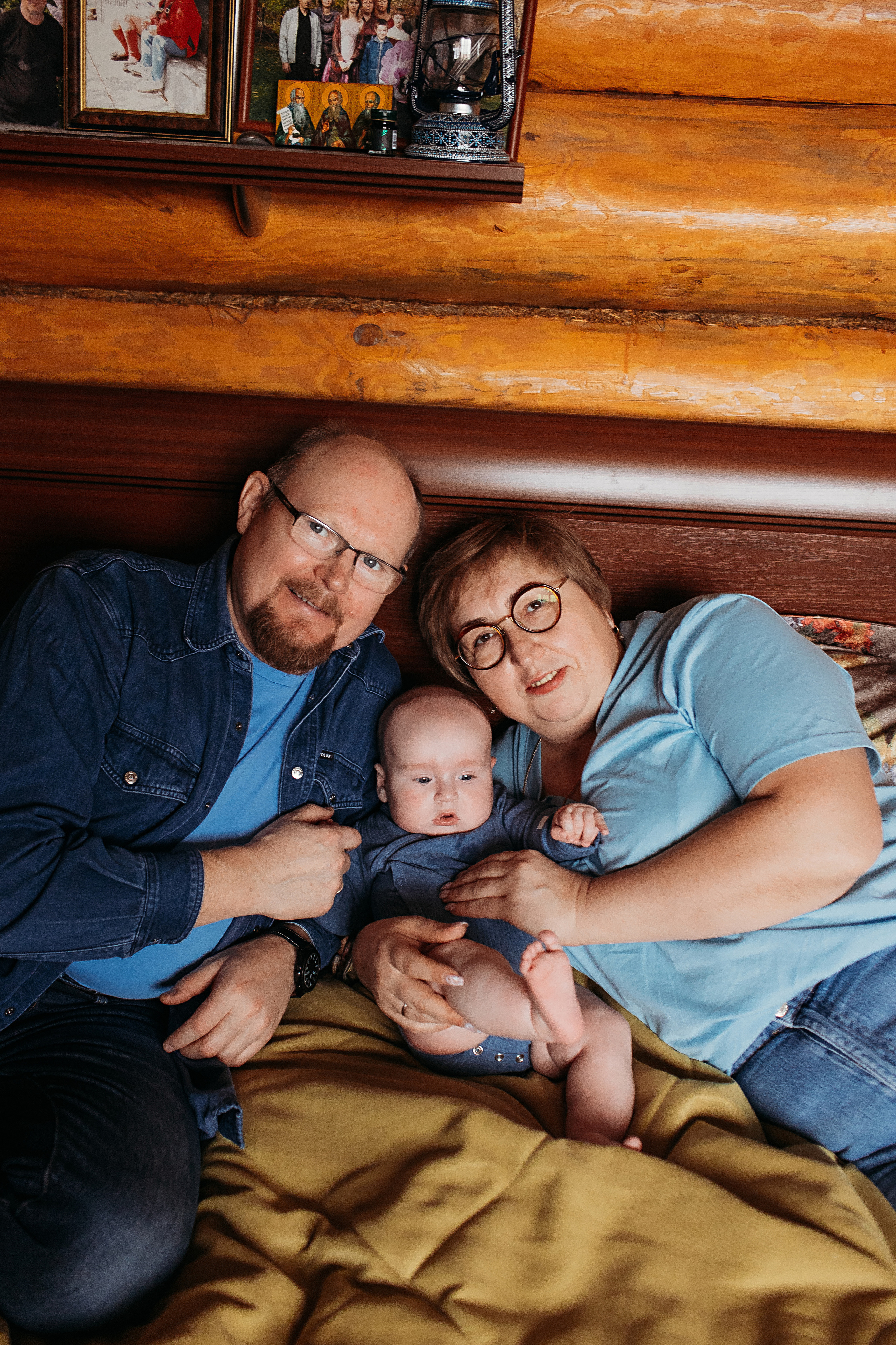 Большая семья. Семейный фотограф Тюмень, фотограф на роды Салмина Мария