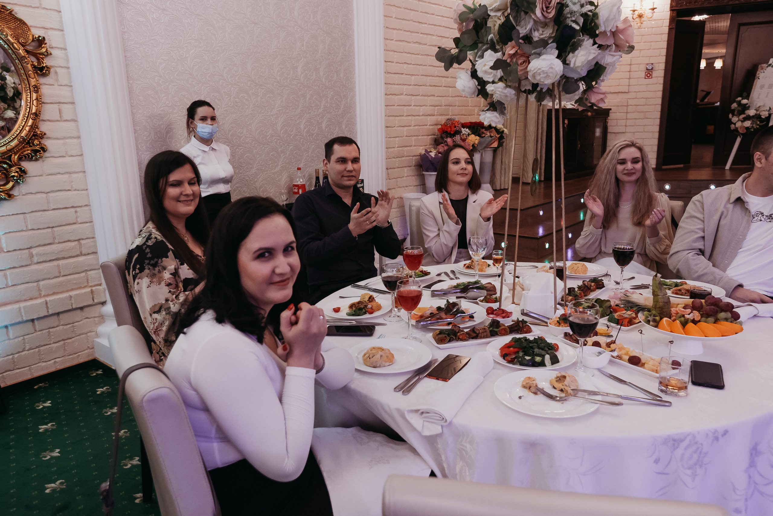 Банкет. Семейный фотограф Тюмень, фотограф на роды Салмина Мария