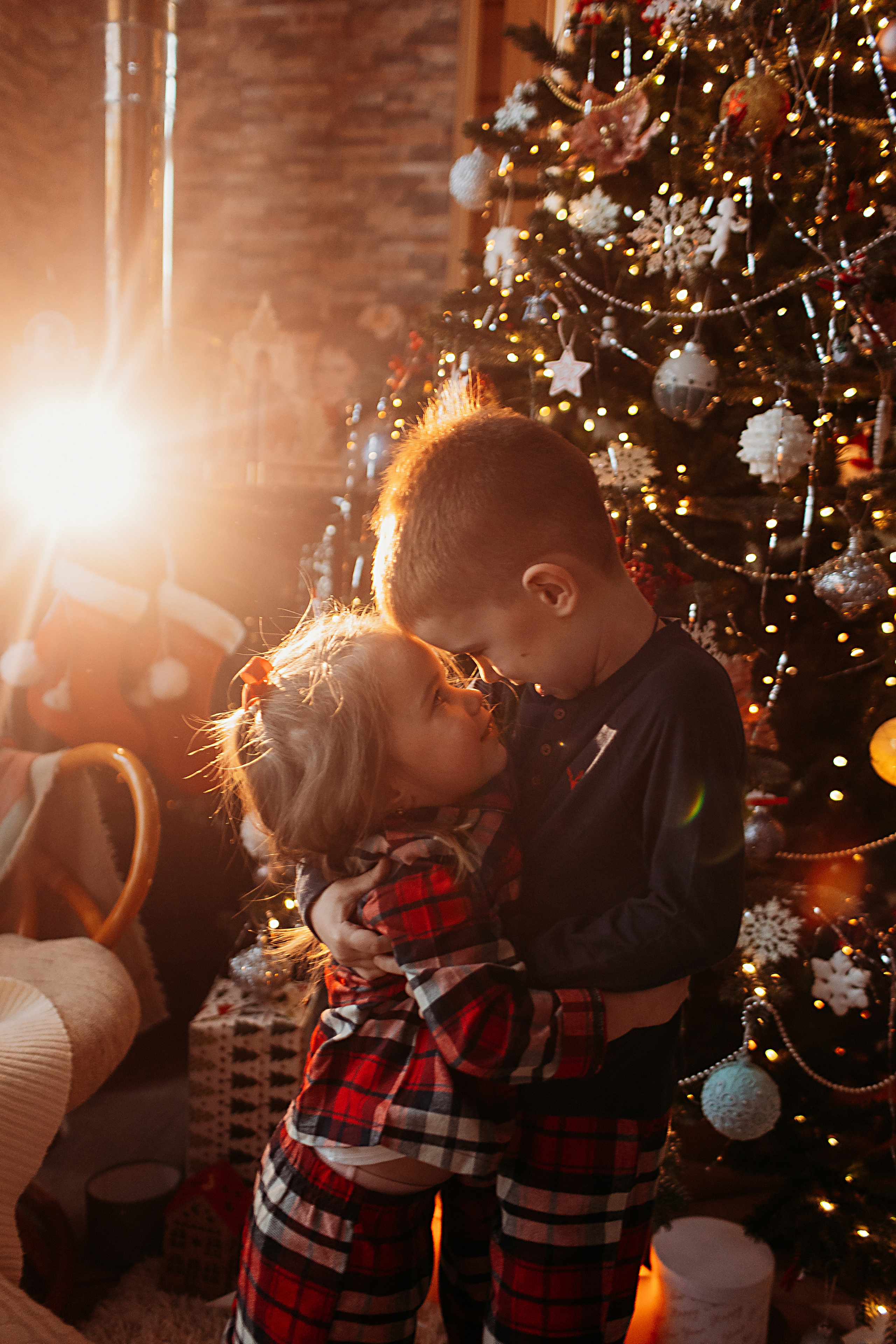 Тёплый новый год. Семейный фотограф Тюмень, фотограф на роды Салмина Мария