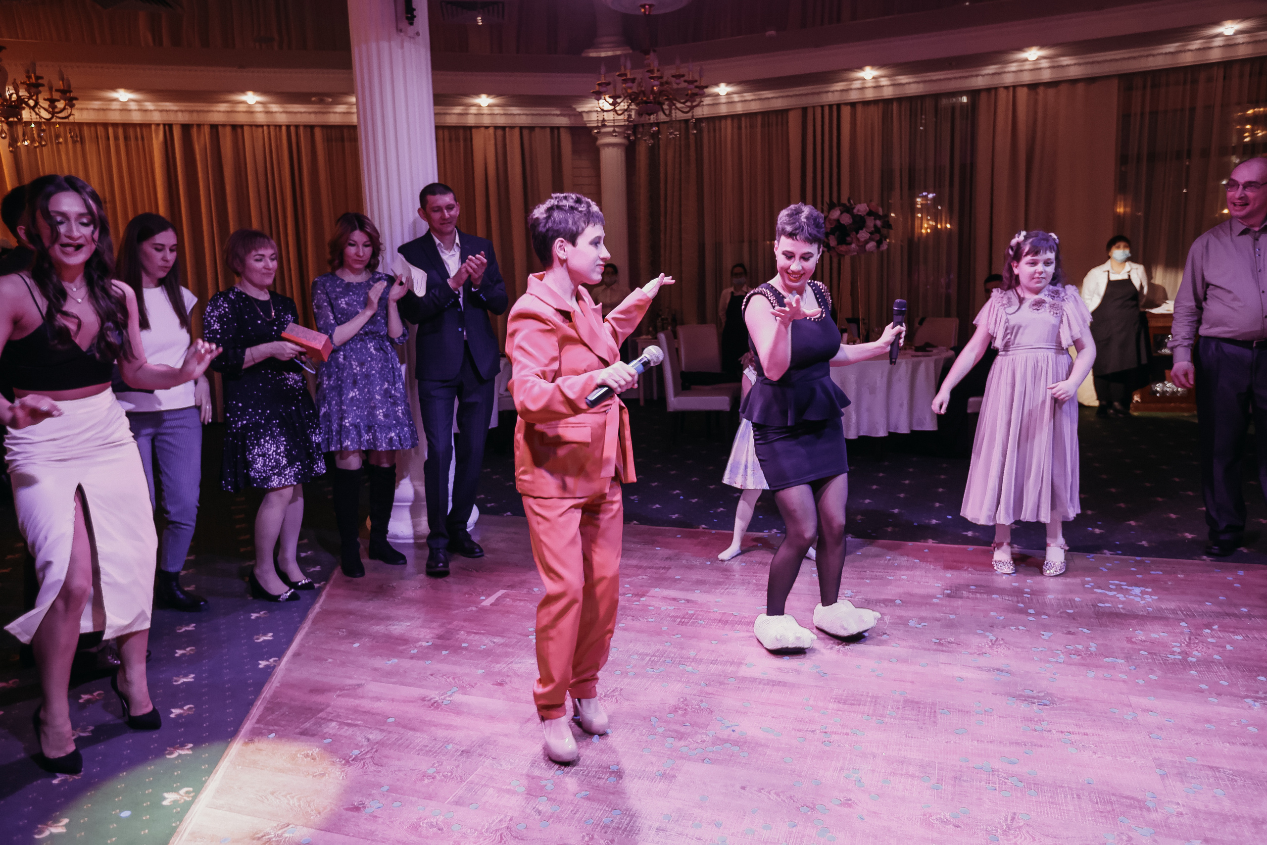 Банкет. Семейный фотограф Тюмень, фотограф на роды Салмина Мария