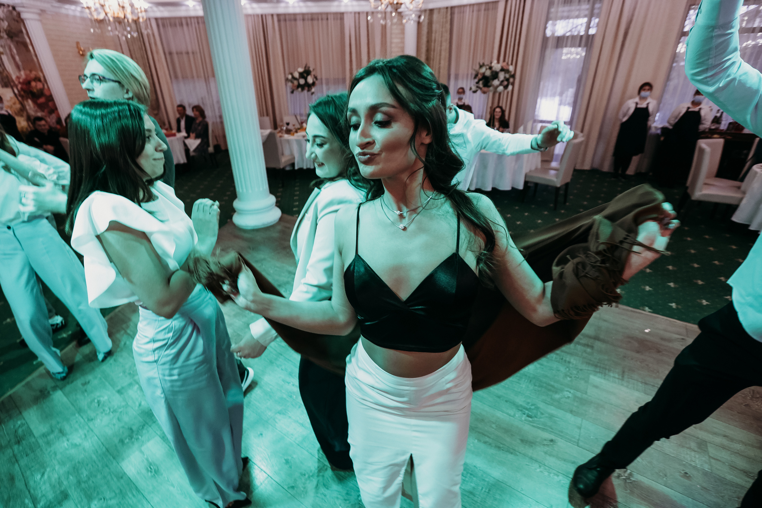 Банкет. Семейный фотограф Тюмень, фотограф на роды Салмина Мария