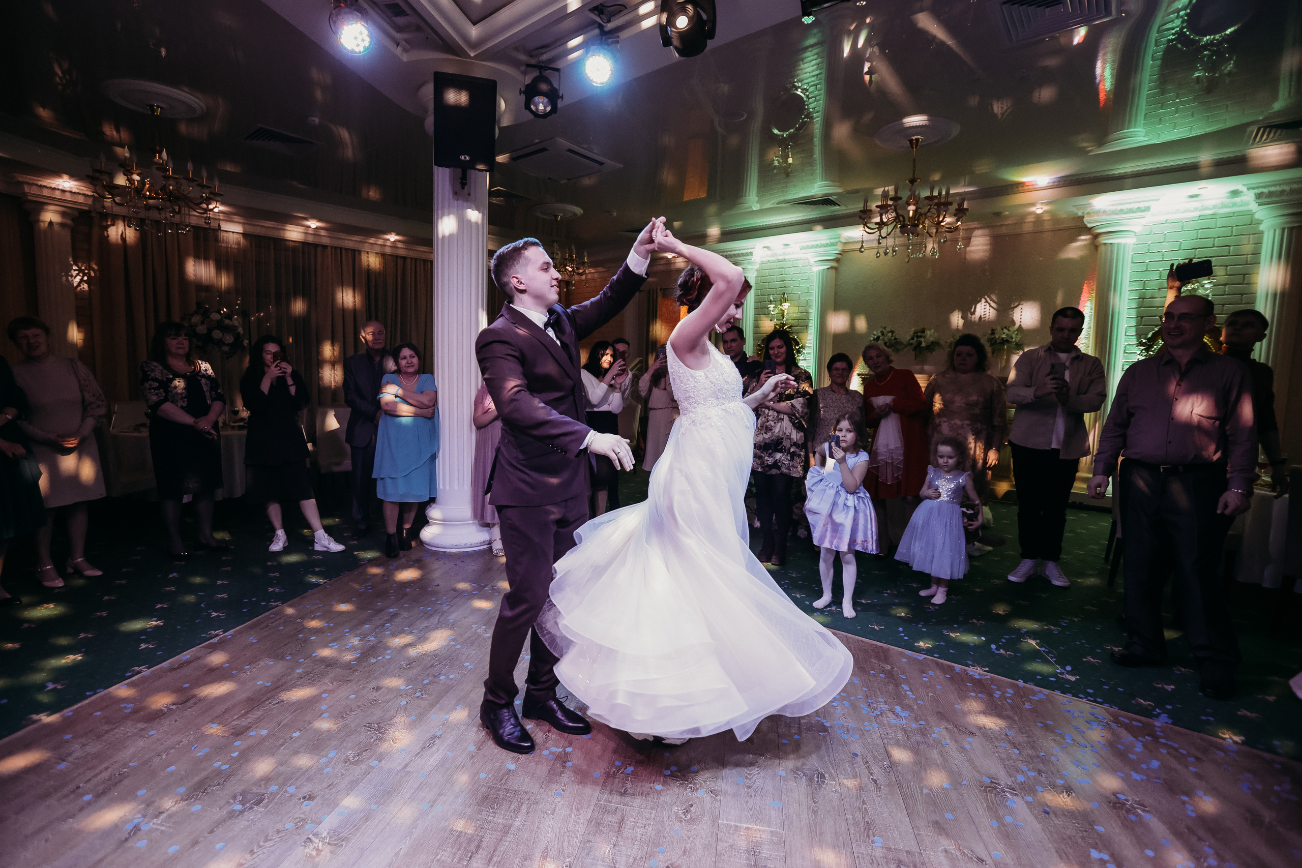 Банкет. Семейный фотограф Тюмень, фотограф на роды Салмина Мария