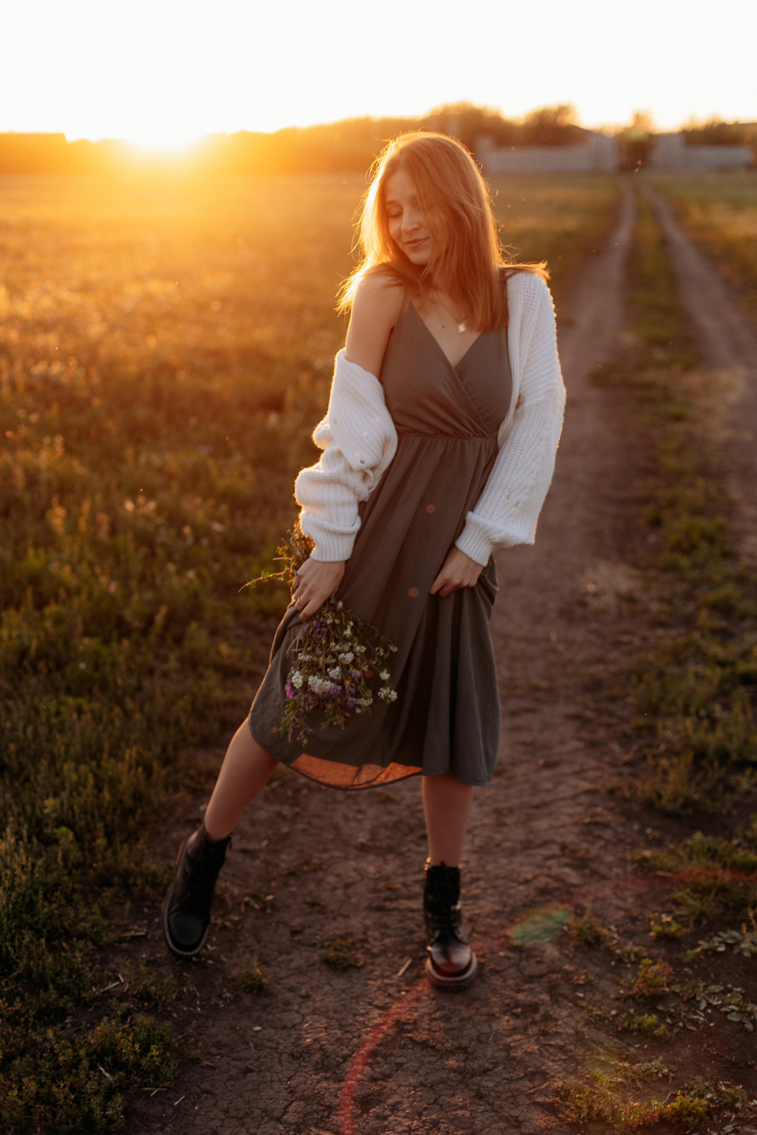 Поле. Семейный фотограф Тюмень, фотограф на роды Салмина Мария