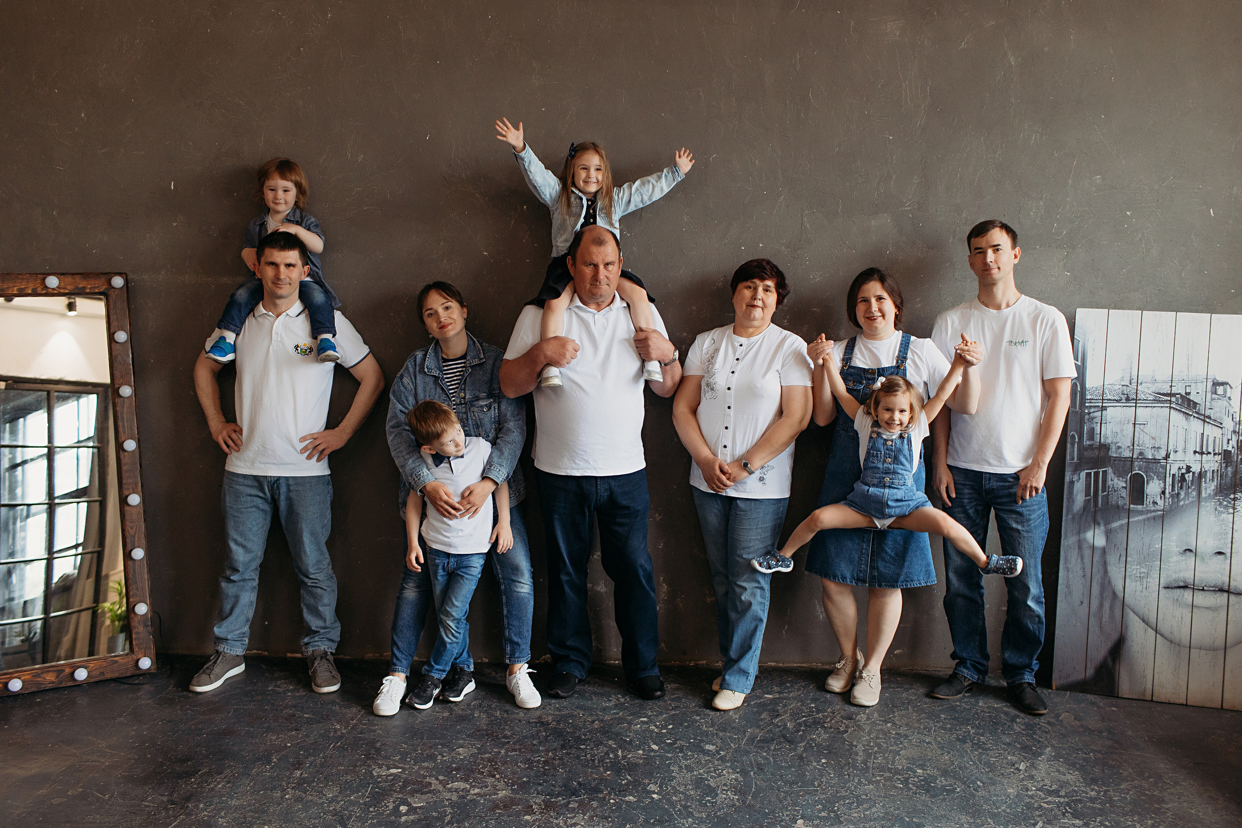Лофт пространство Наше место. Семейный фотограф Тюмень, фотограф на роды Салмина Мария