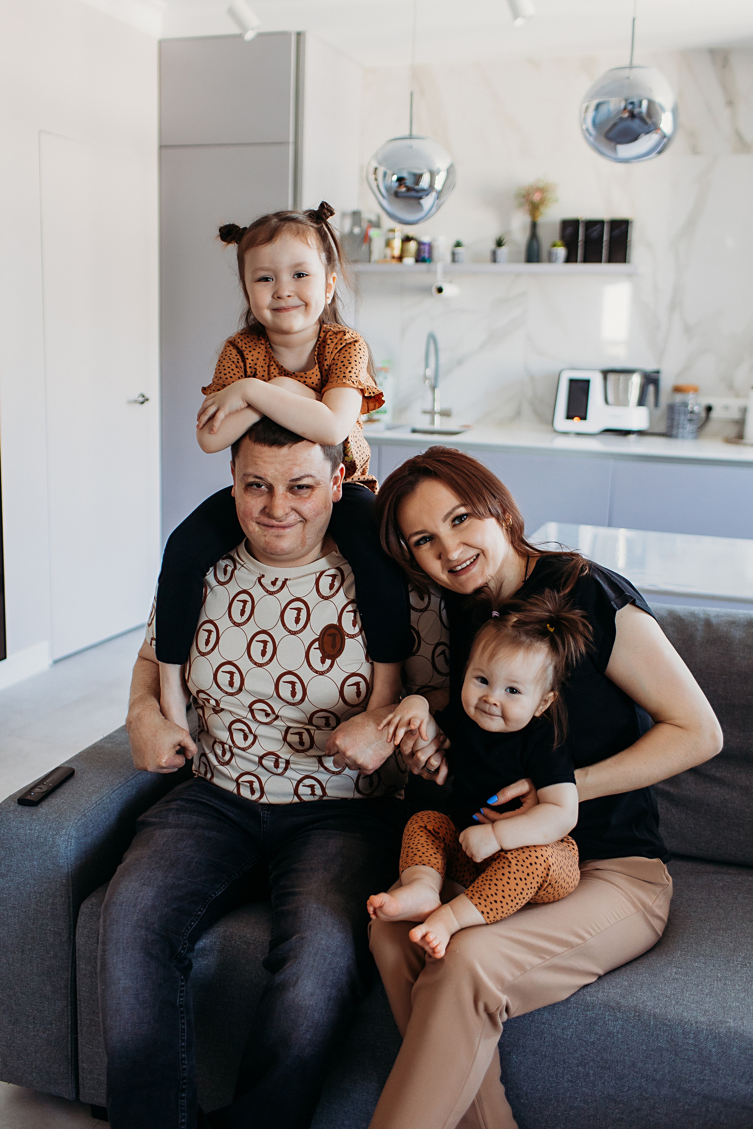 1 годик. Семейный фотограф Тюмень, фотограф на роды Салмина Мария