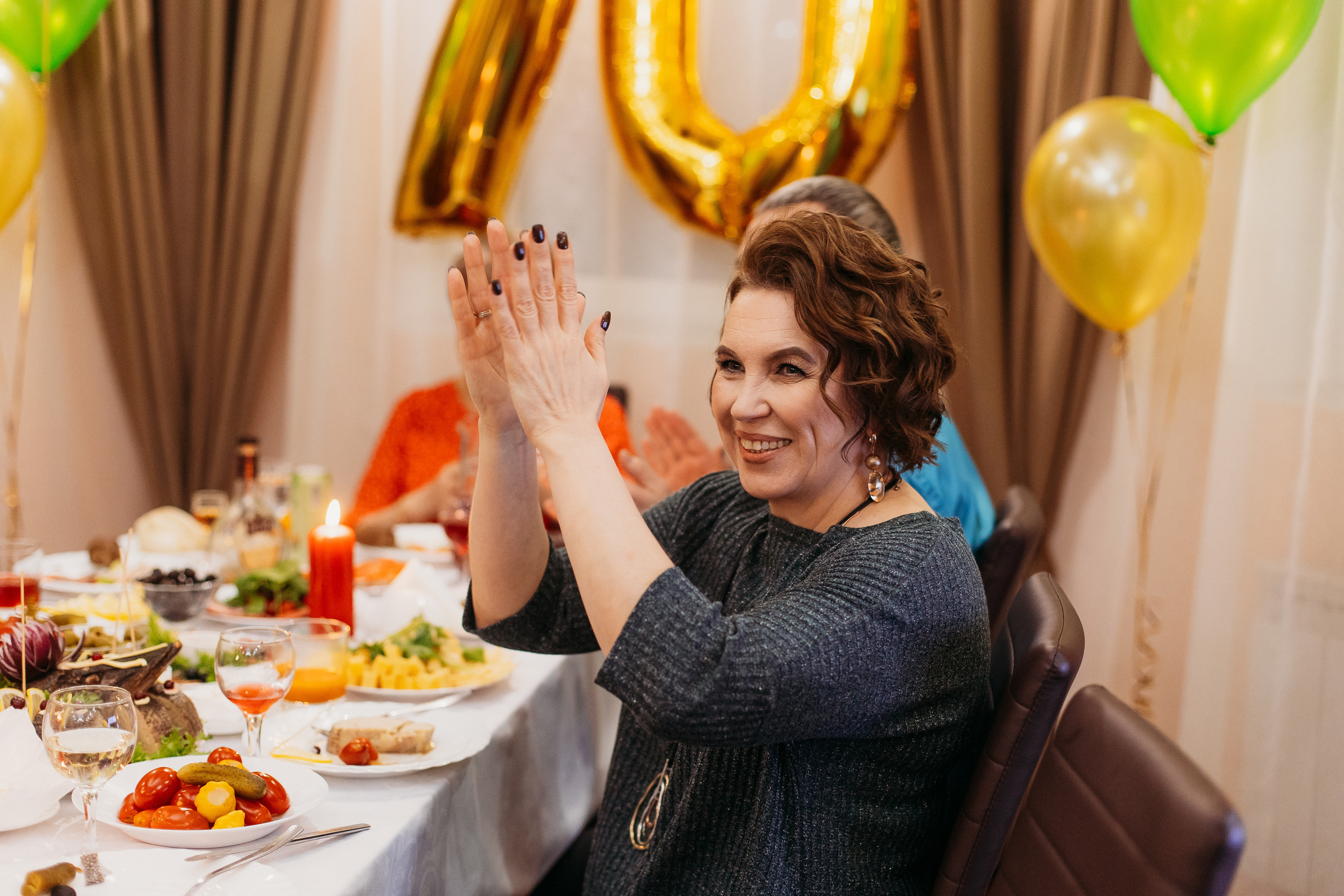 Банкет. Семейный фотограф Тюмень, фотограф на роды Салмина Мария