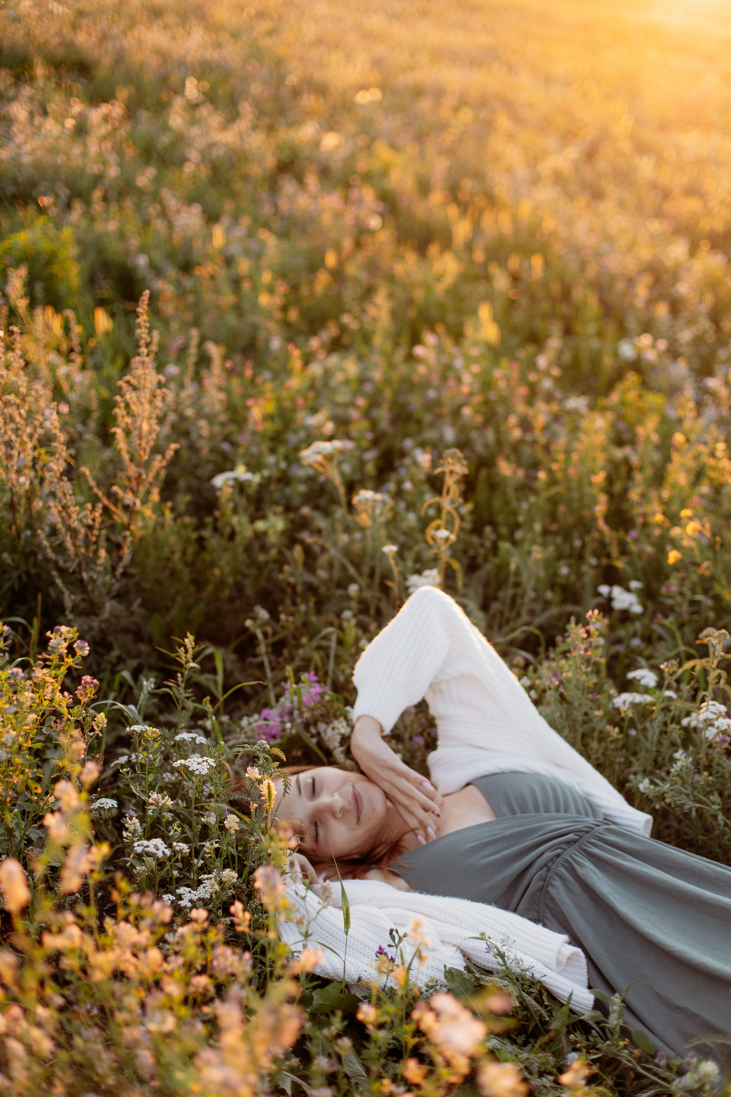 Поле. Семейный фотограф Тюмень, фотограф на роды Салмина Мария