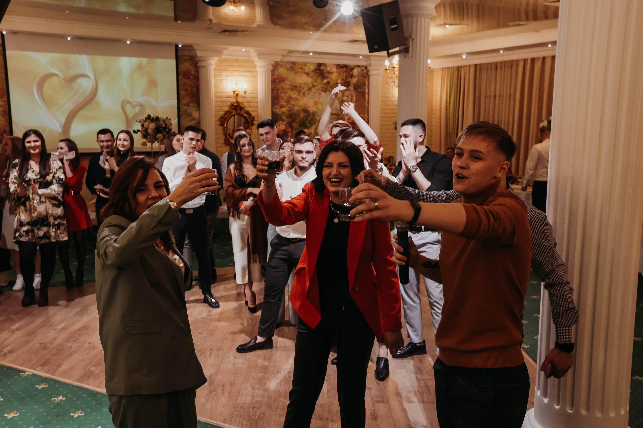 Банкет. Семейный фотограф Тюмень, фотограф на роды Салмина Мария