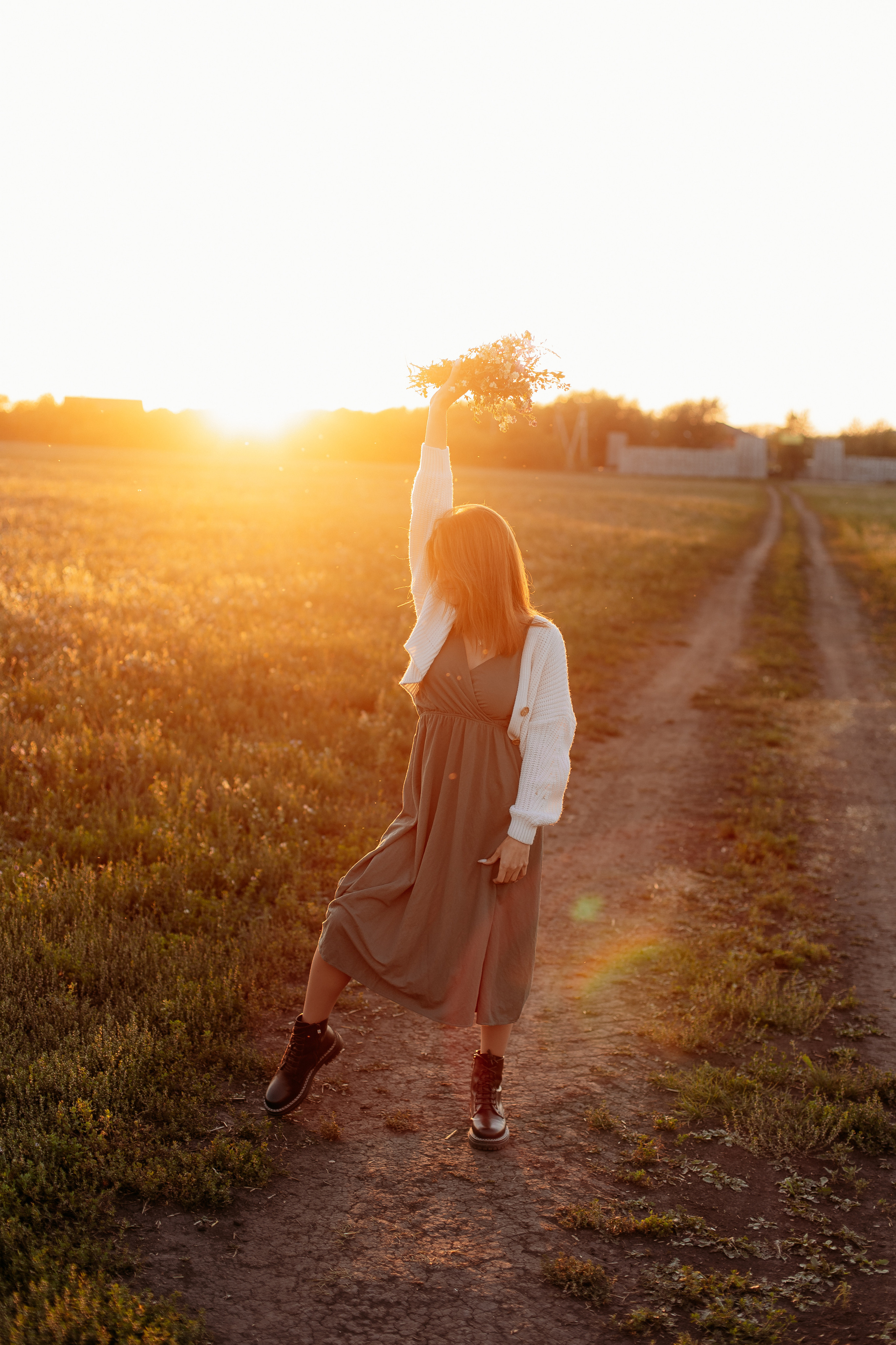 Поле. Семейный фотограф Тюмень, фотограф на роды Салмина Мария