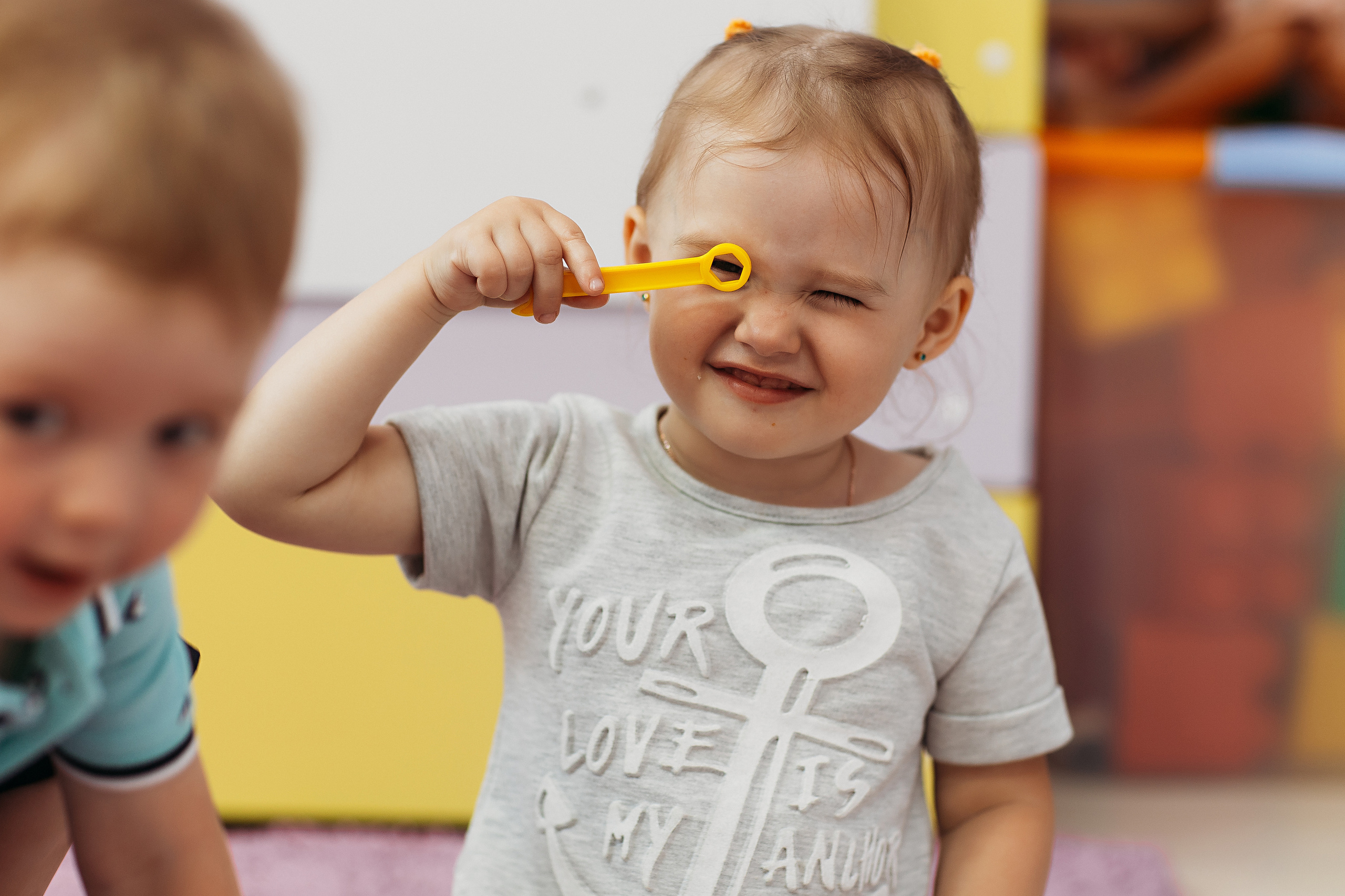 Один день в саду. Семейный фотограф Тюмень, фотограф на роды Салмина Мария