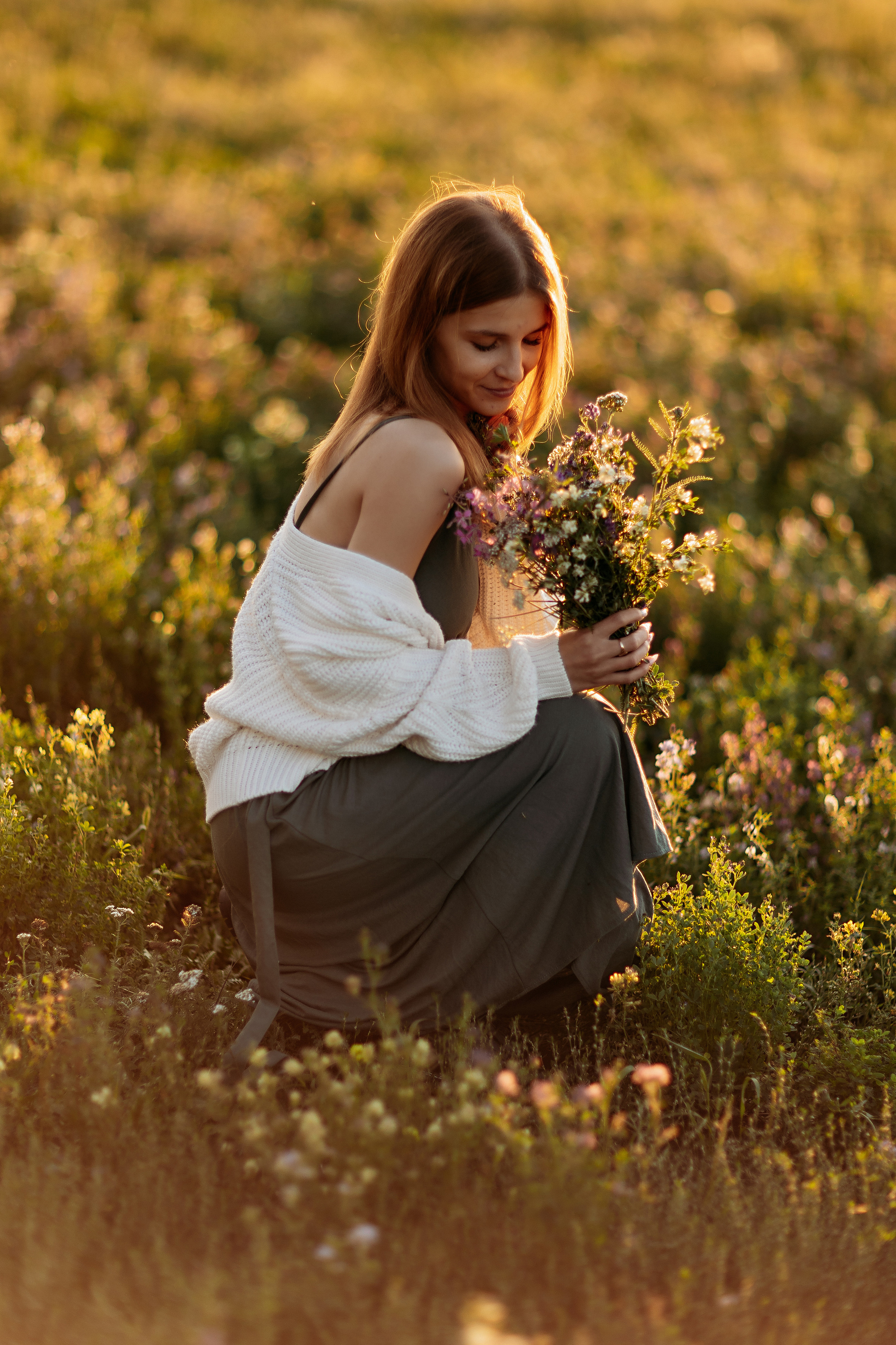 Поле. Семейный фотограф Тюмень, фотограф на роды Салмина Мария
