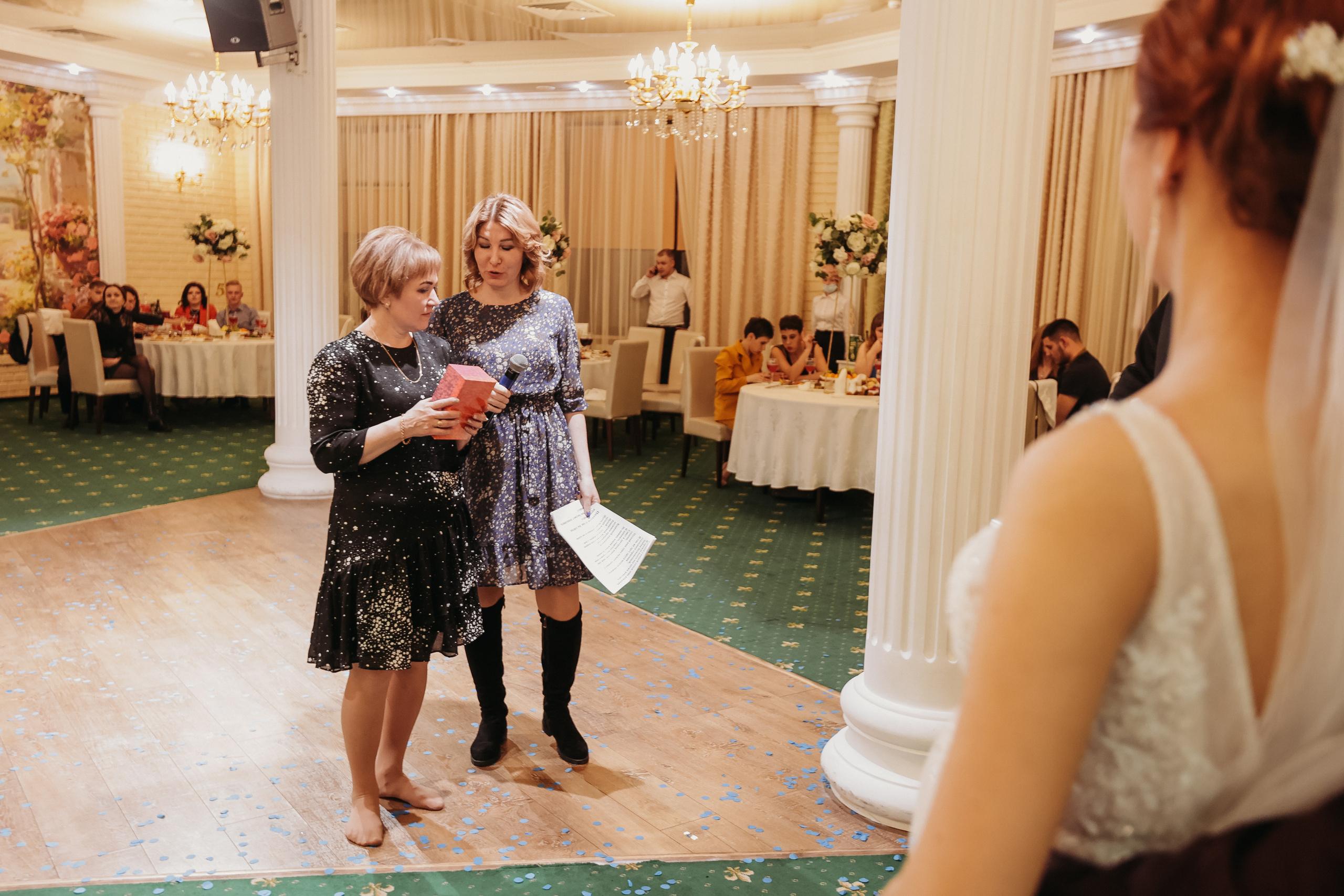 Банкет. Семейный фотограф Тюмень, фотограф на роды Салмина Мария