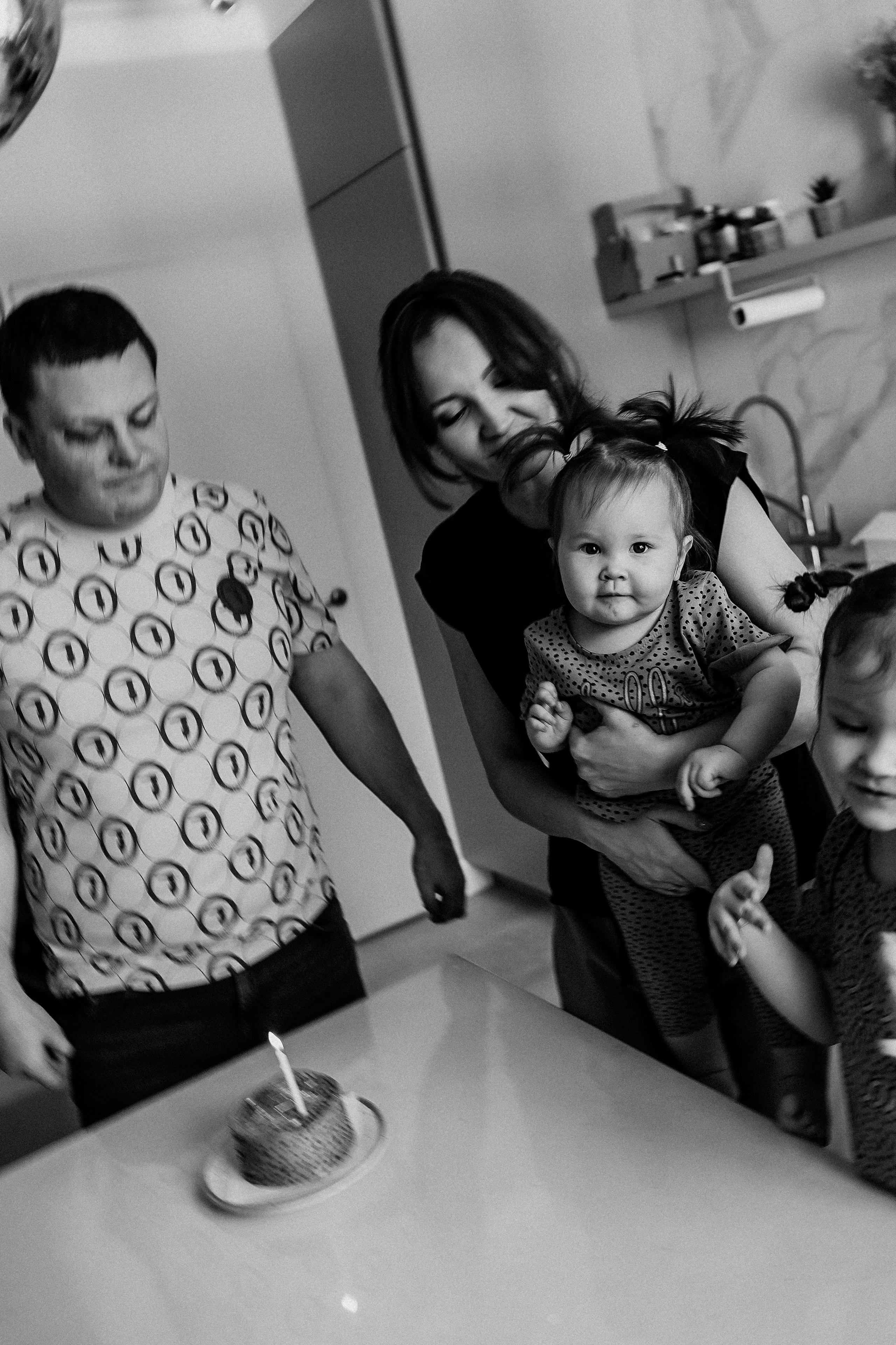 1 годик. Семейный фотограф Тюмень, фотограф на роды Салмина Мария