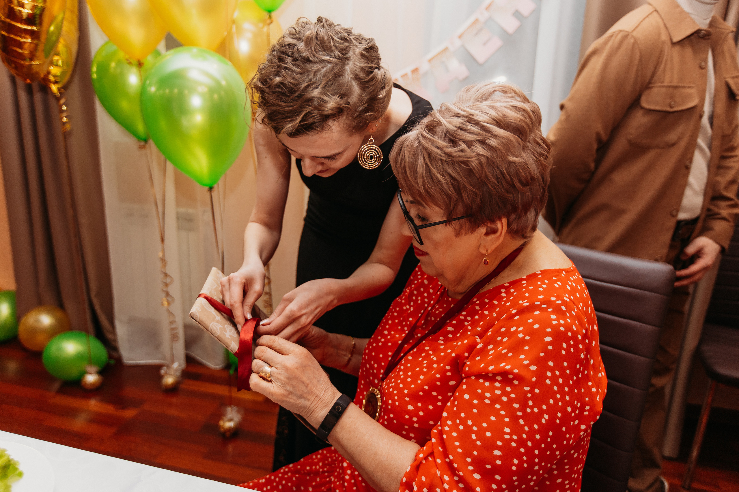 Банкет. Семейный фотограф Тюмень, фотограф на роды Салмина Мария