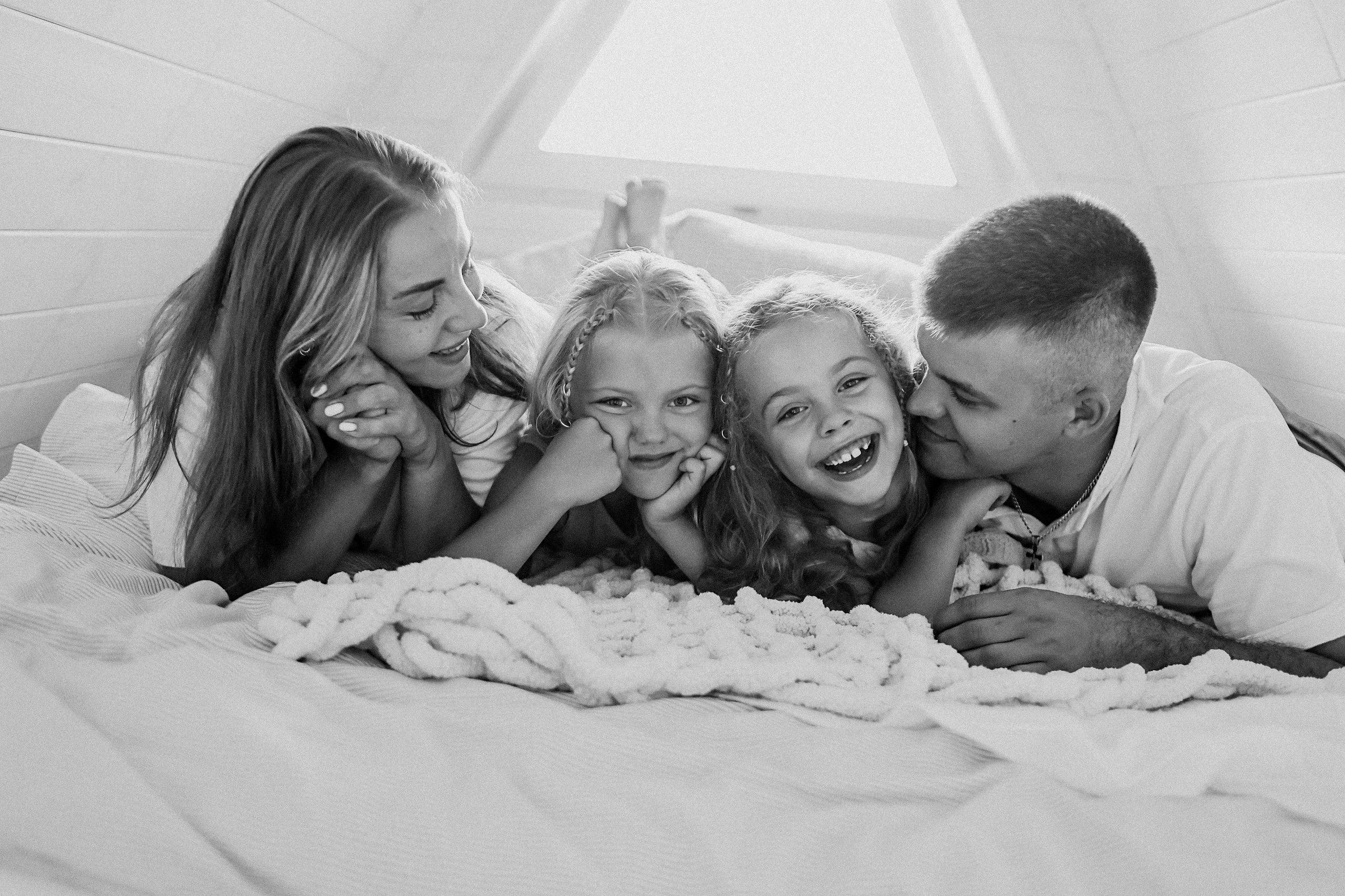 Сканди. Семейный фотограф Тюмень, фотограф на роды Салмина Мария