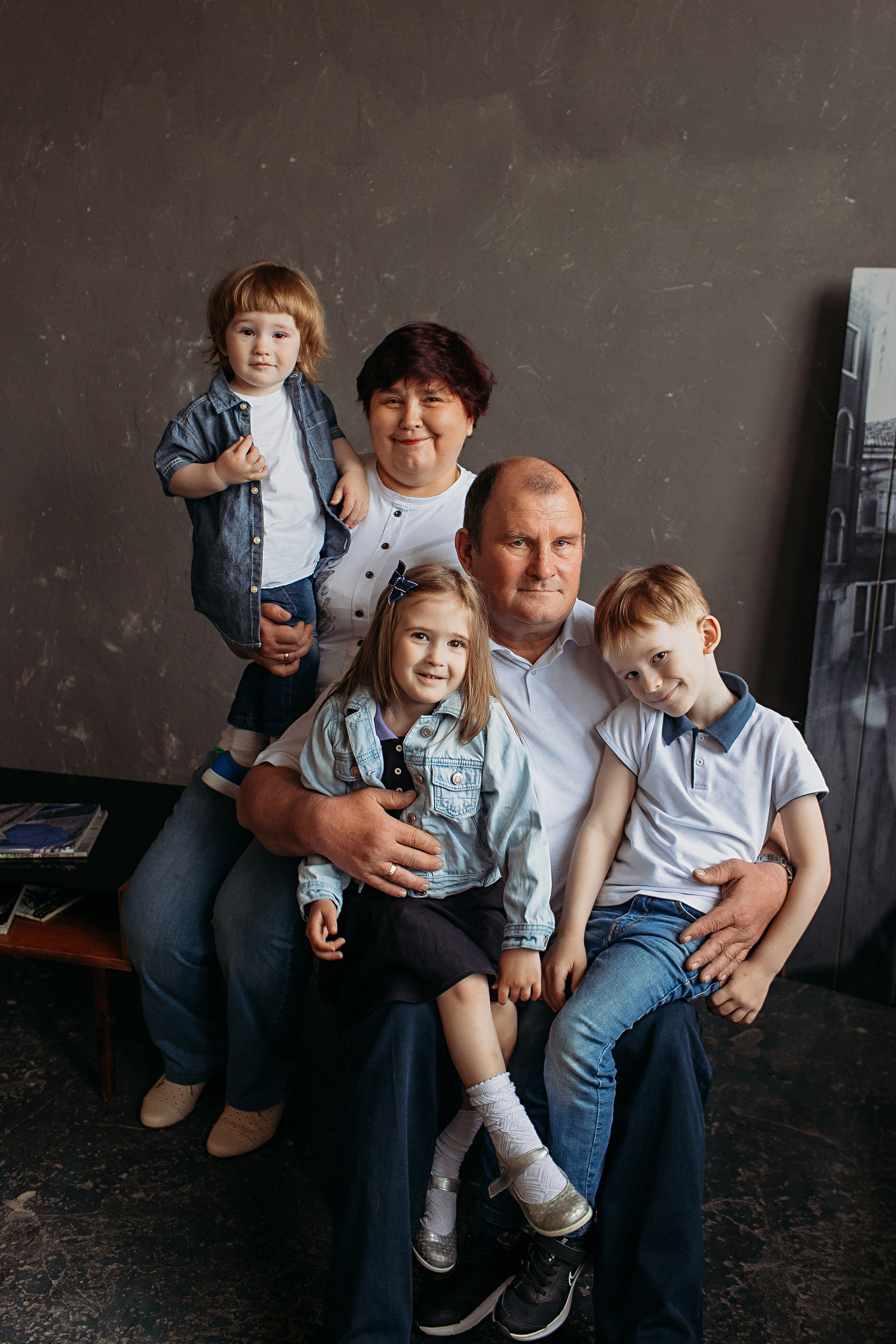 Лофт пространство Наше место. Семейный фотограф Тюмень, фотограф на роды Салмина Мария