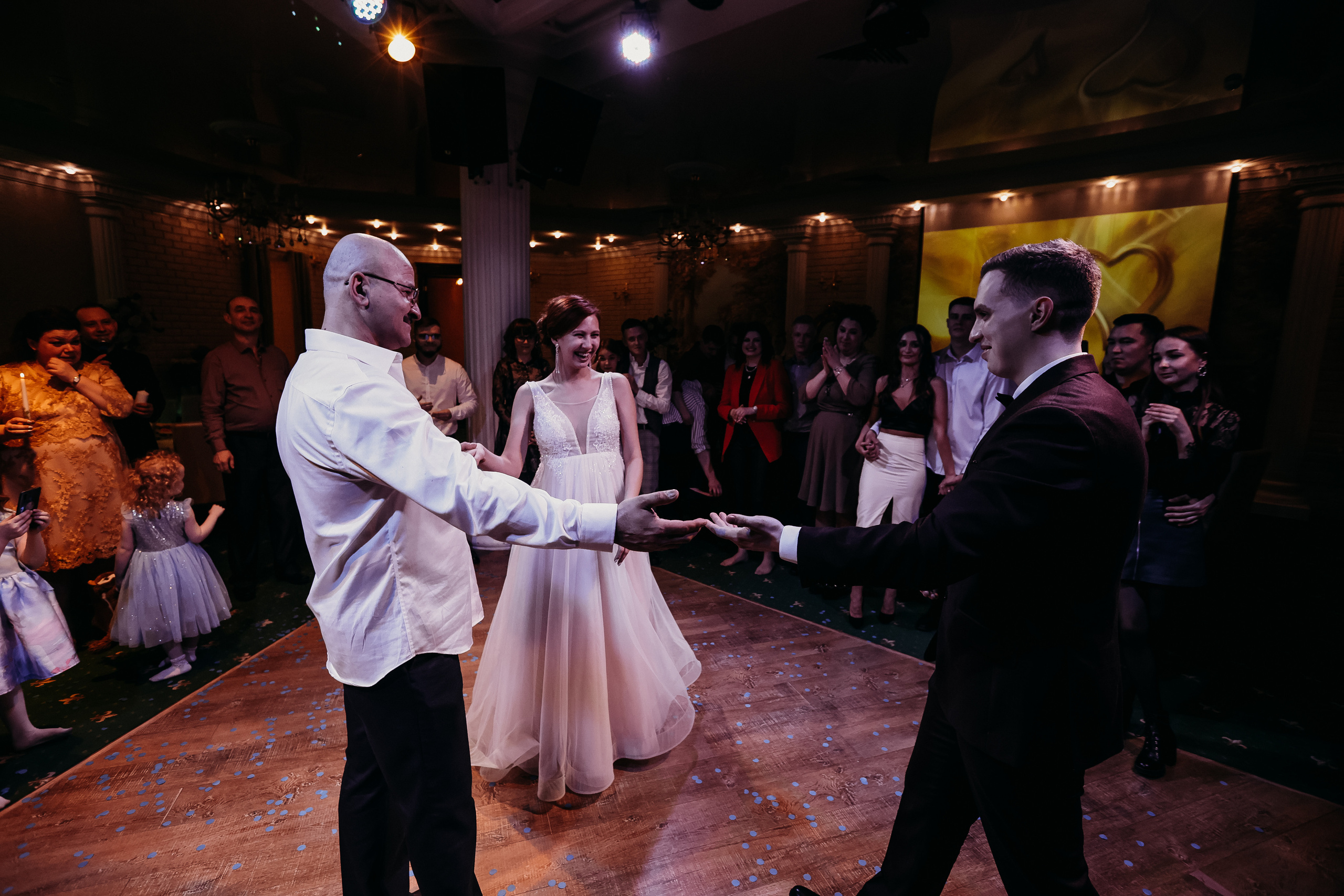 Банкет. Семейный фотограф Тюмень, фотограф на роды Салмина Мария