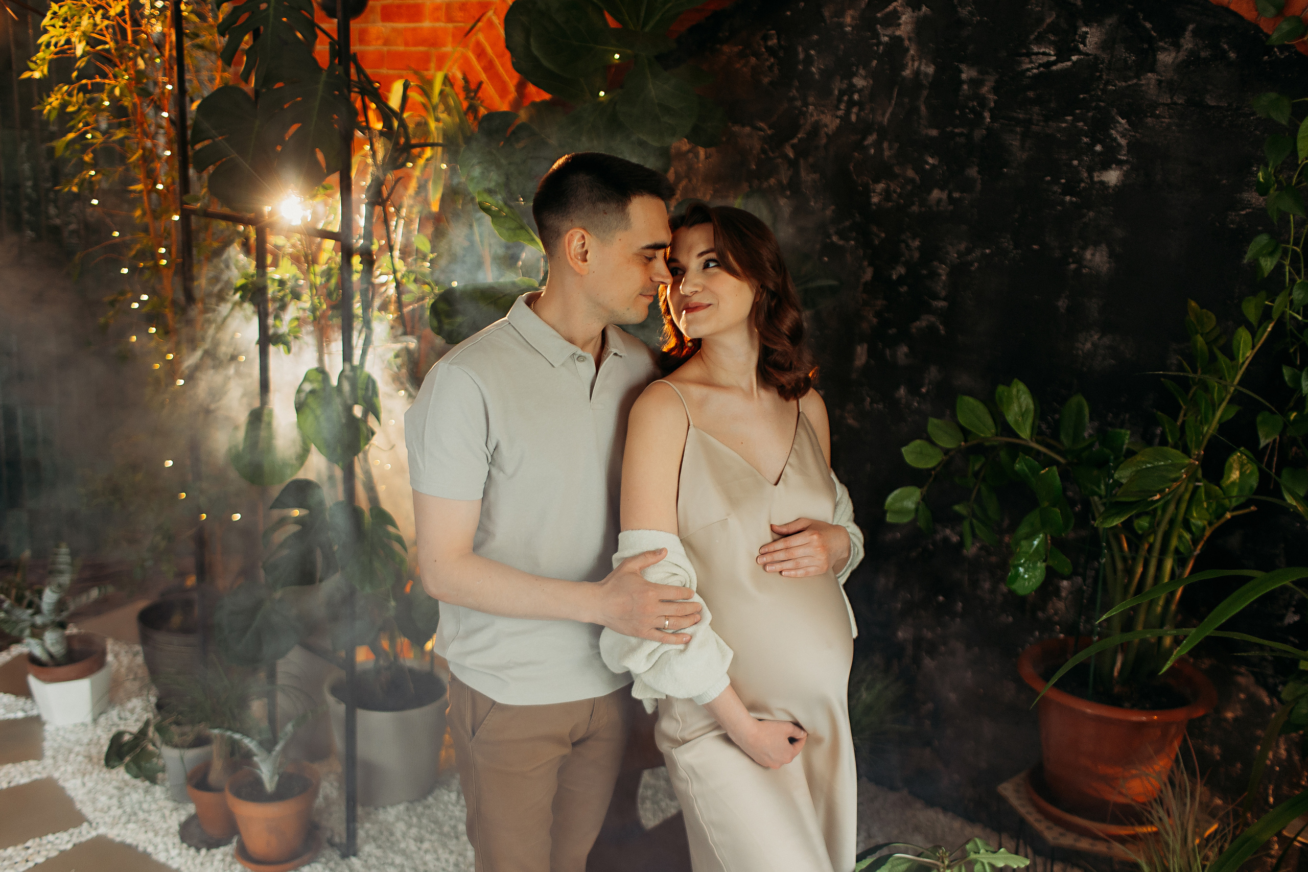 Фататум, малый зал. Семейный фотограф Тюмень, фотограф на роды Салмина Мария