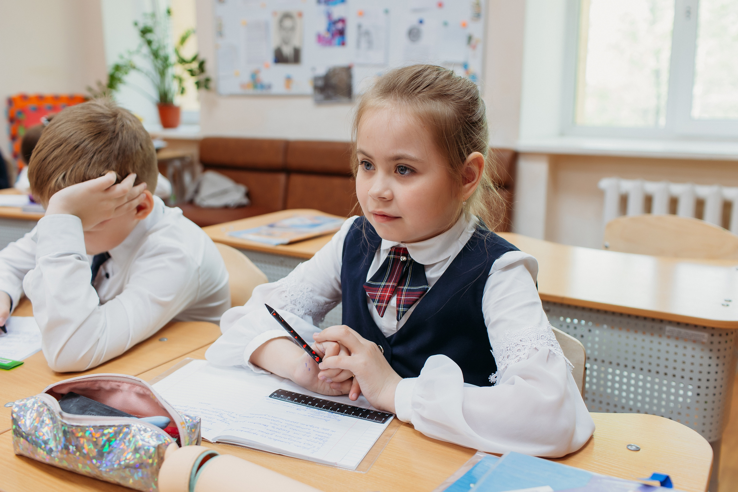Школа 2 класс. Семейный фотограф Тюмень, фотограф на роды Салмина Мария