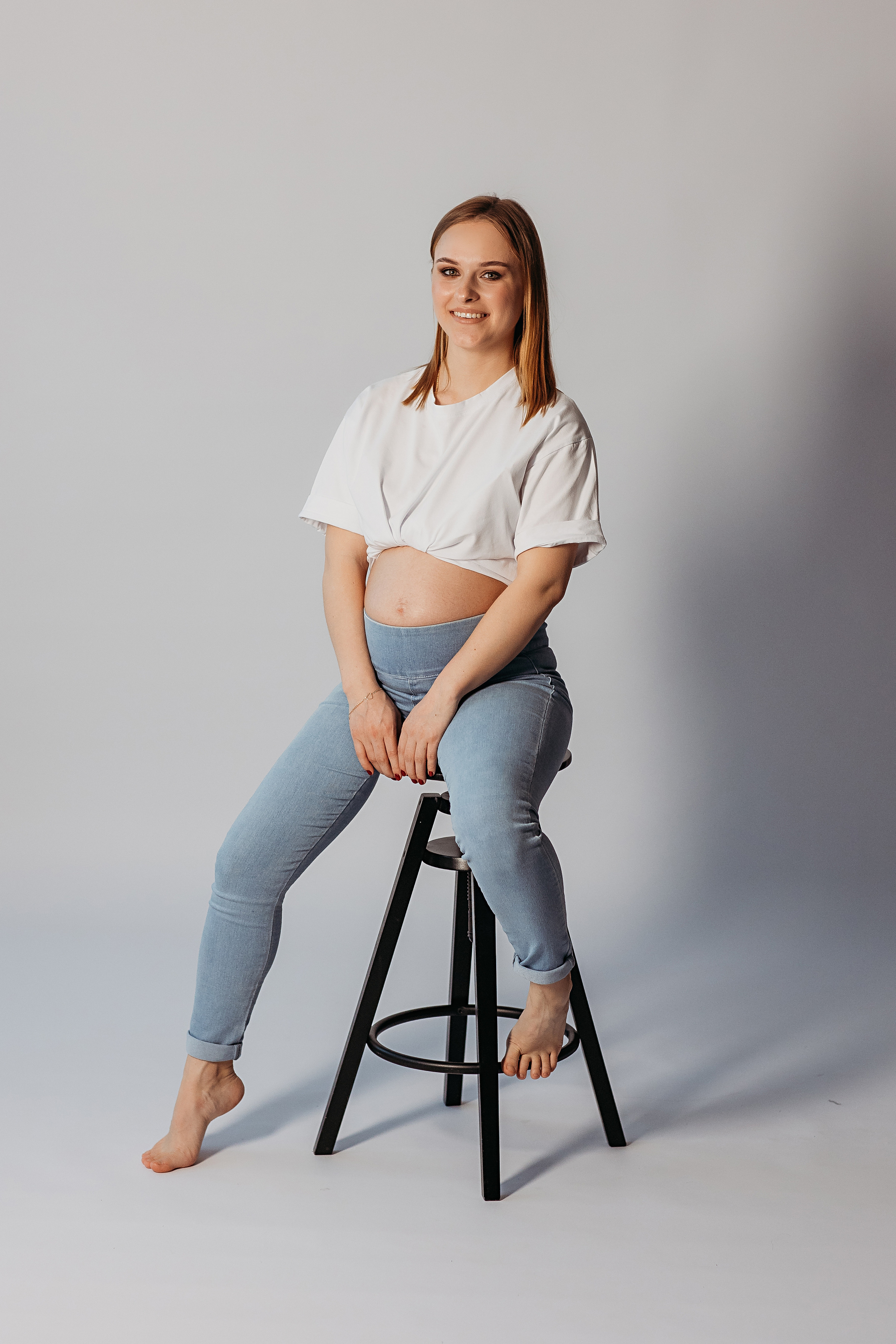 На фотофонах. Семейный фотограф Тюмень, фотограф на роды Салмина Мария