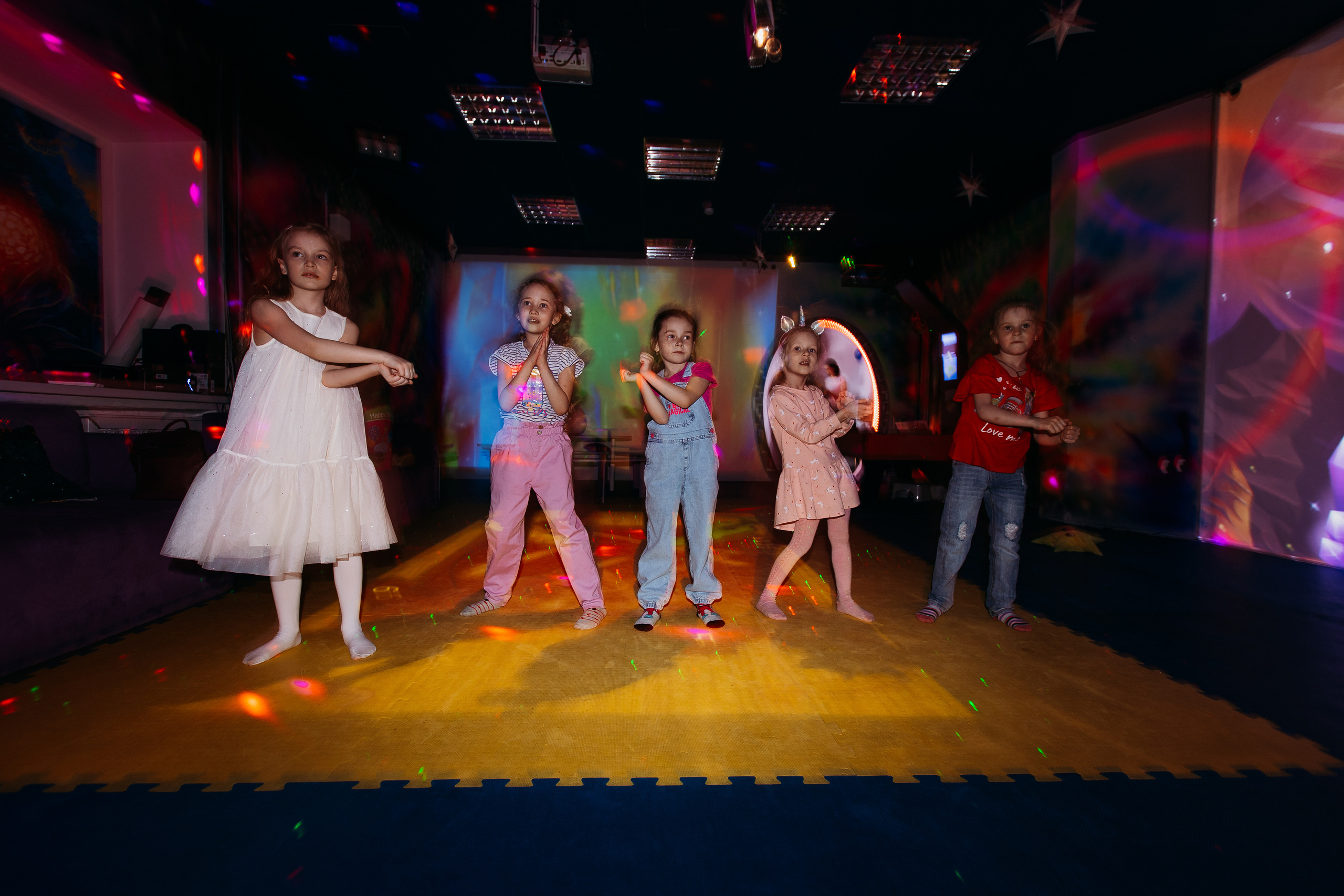 5 лет, день рождения в НЕО. Семейный фотограф Тюмень, фотограф на роды Салмина Мария