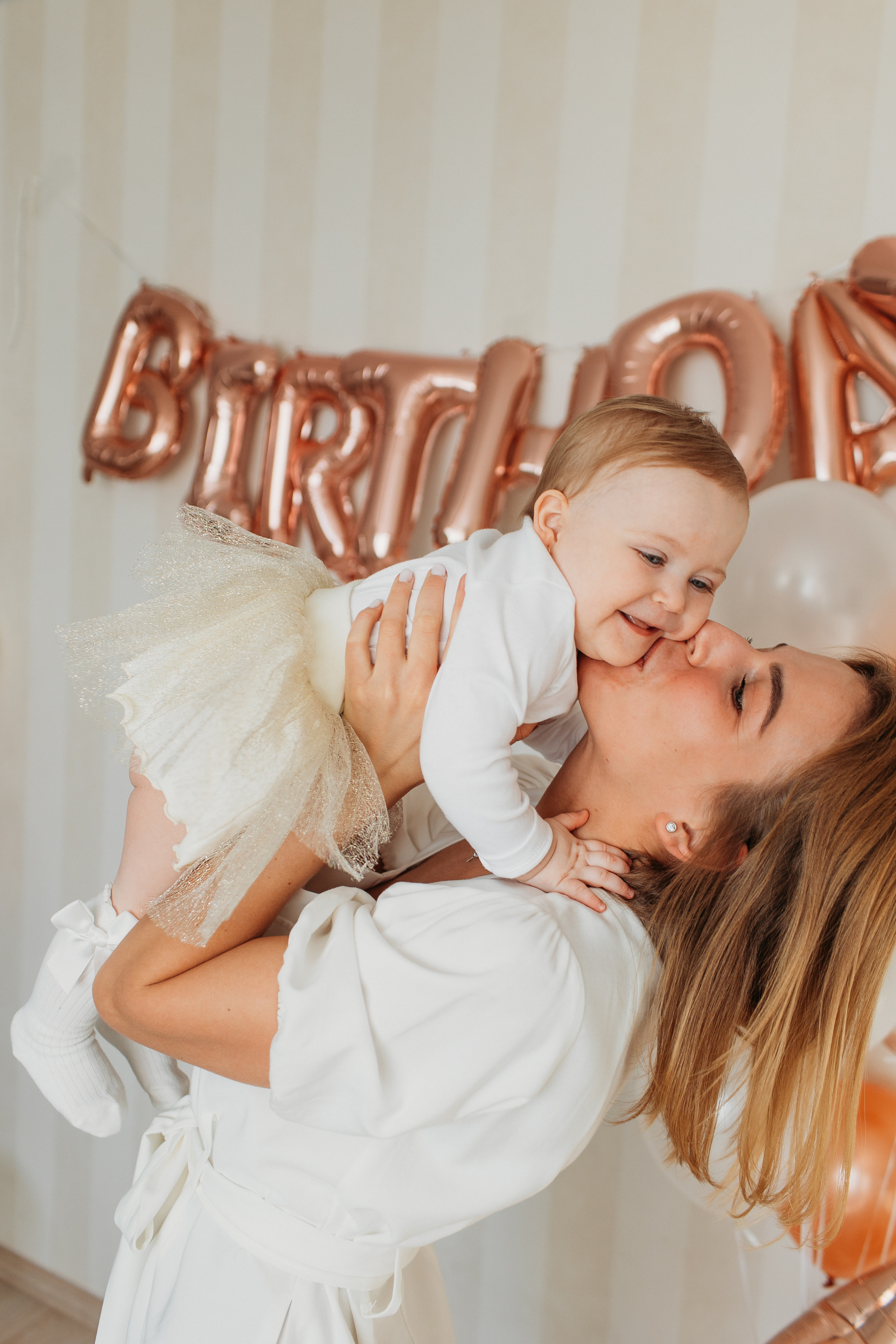 Годик. Семейный фотограф Тюмень, фотограф на роды Салмина Мария