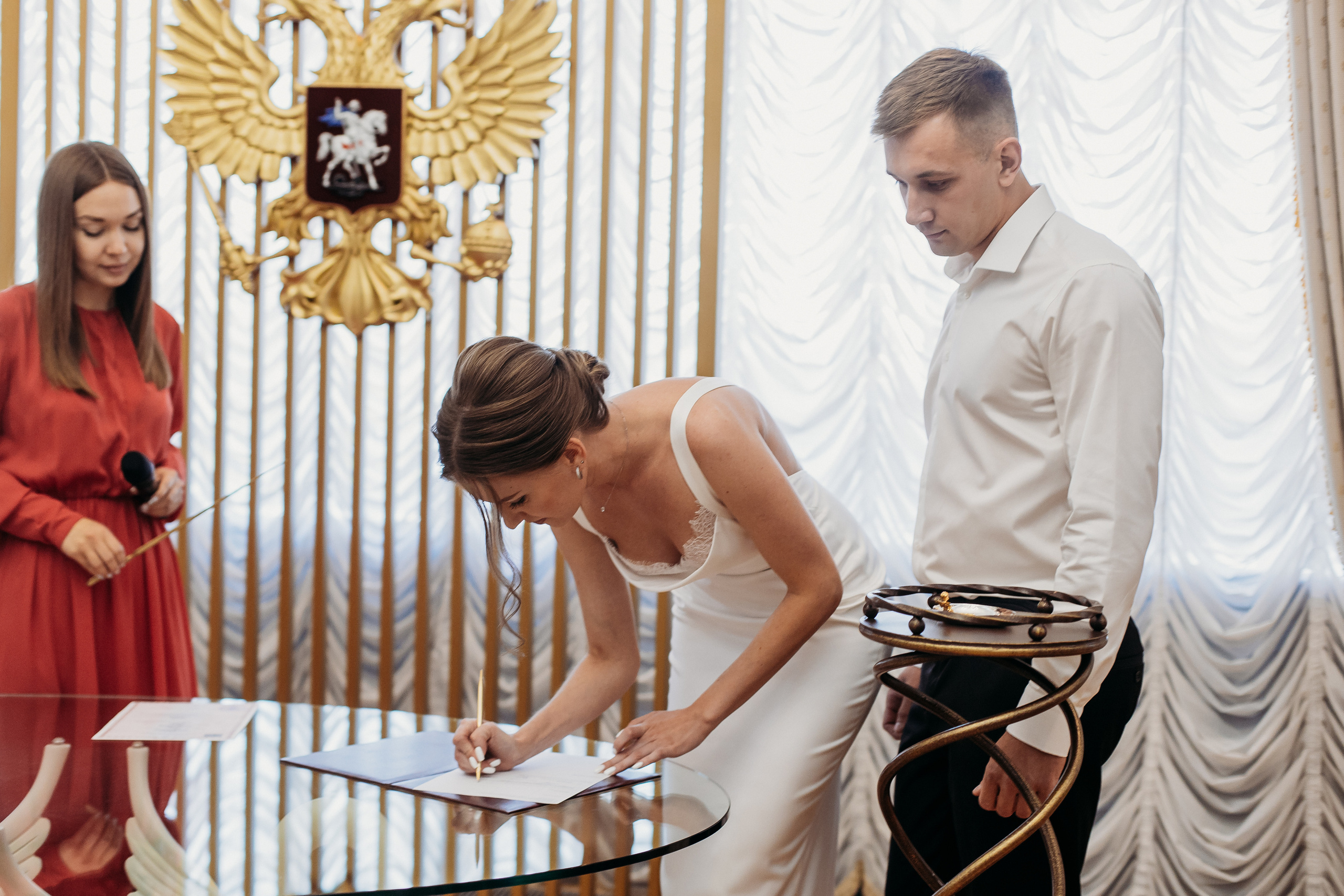 ЗАГС Малыгина. Семейный фотограф Тюмень, фотограф на роды Салмина Мария