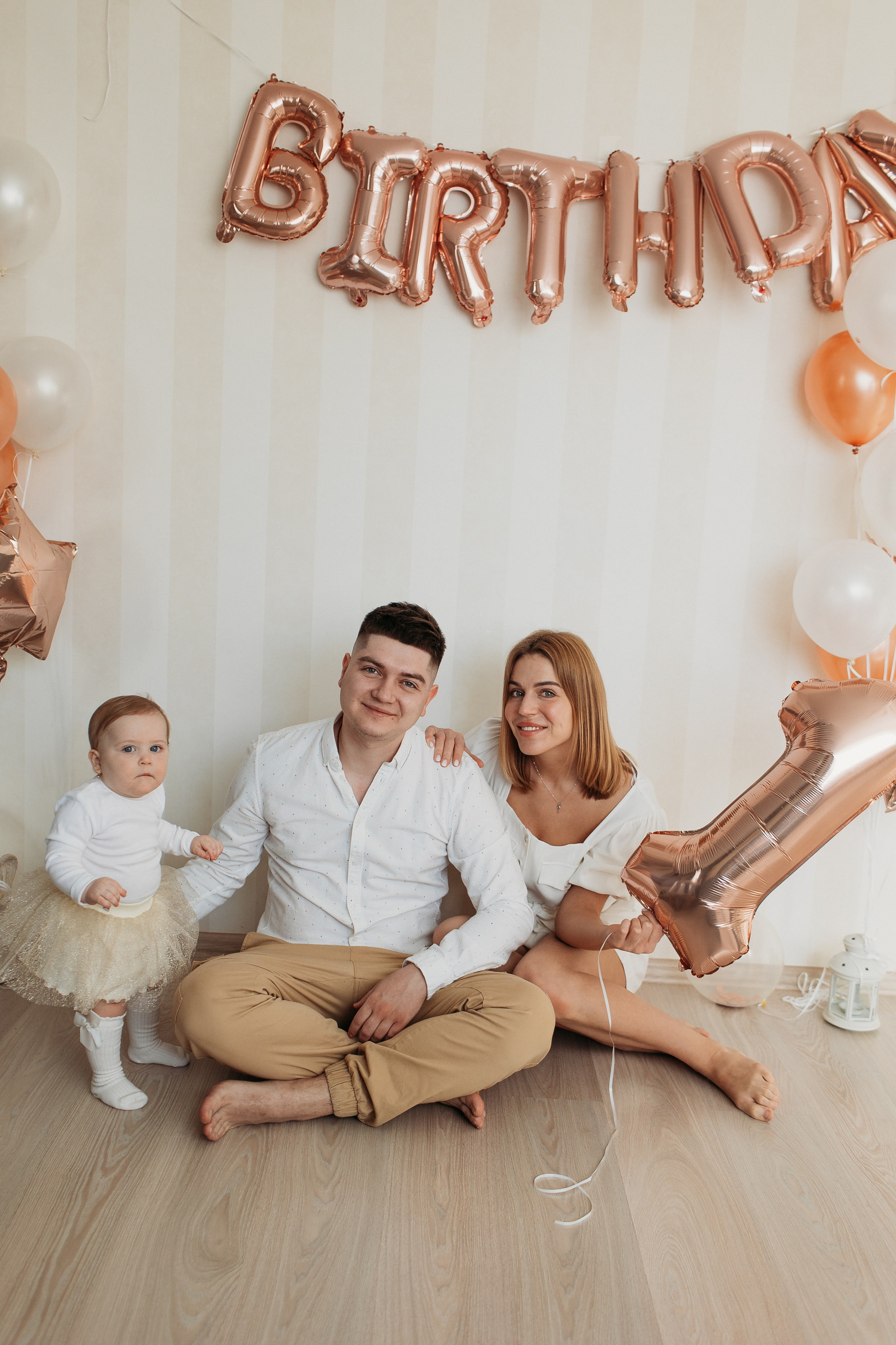 Годик. Семейный фотограф Тюмень, фотограф на роды Салмина Мария