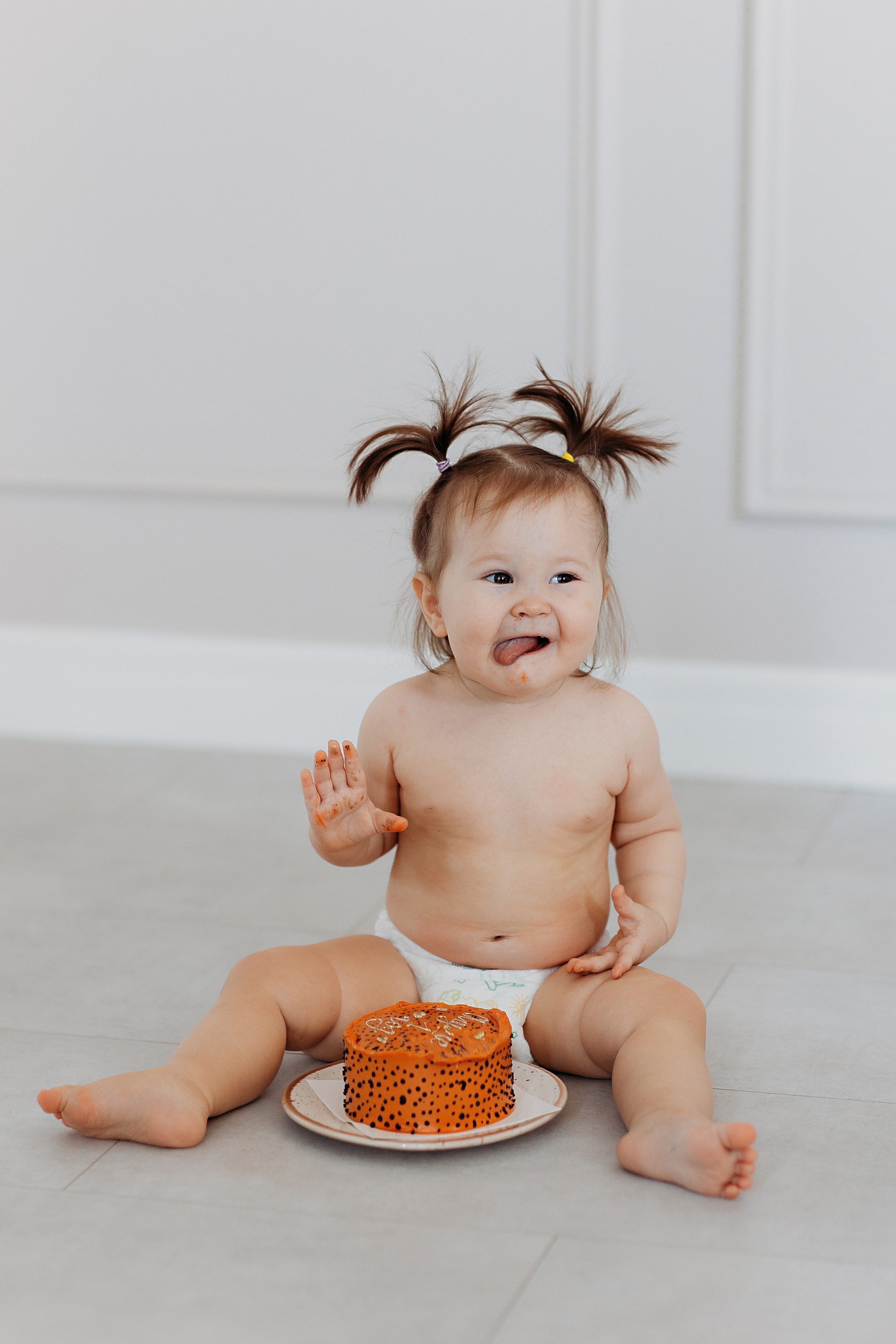 1 годик. Семейный фотограф Тюмень, фотограф на роды Салмина Мария