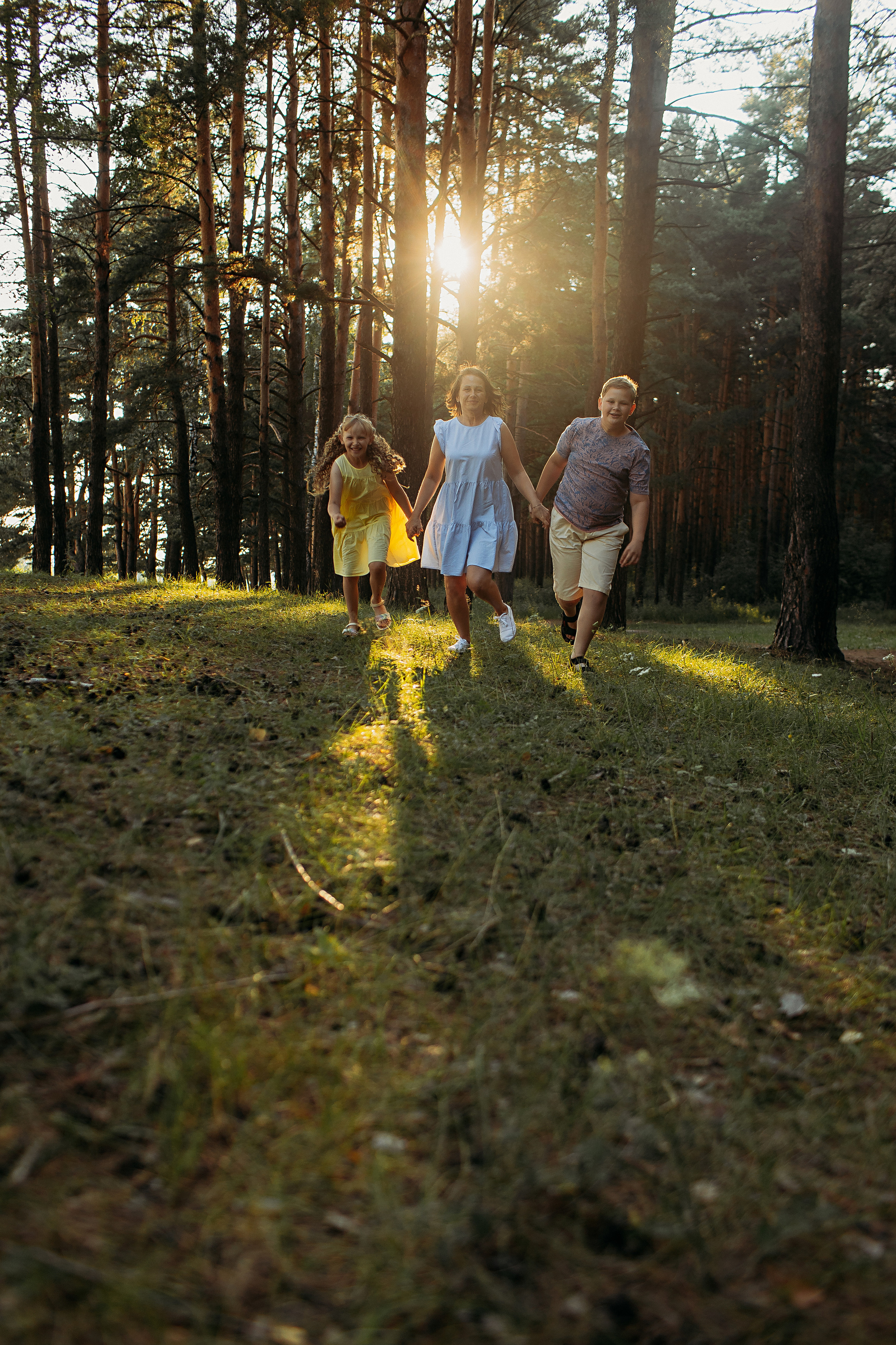 Лето. Семейный фотограф Тюмень, фотограф на роды Салмина Мария