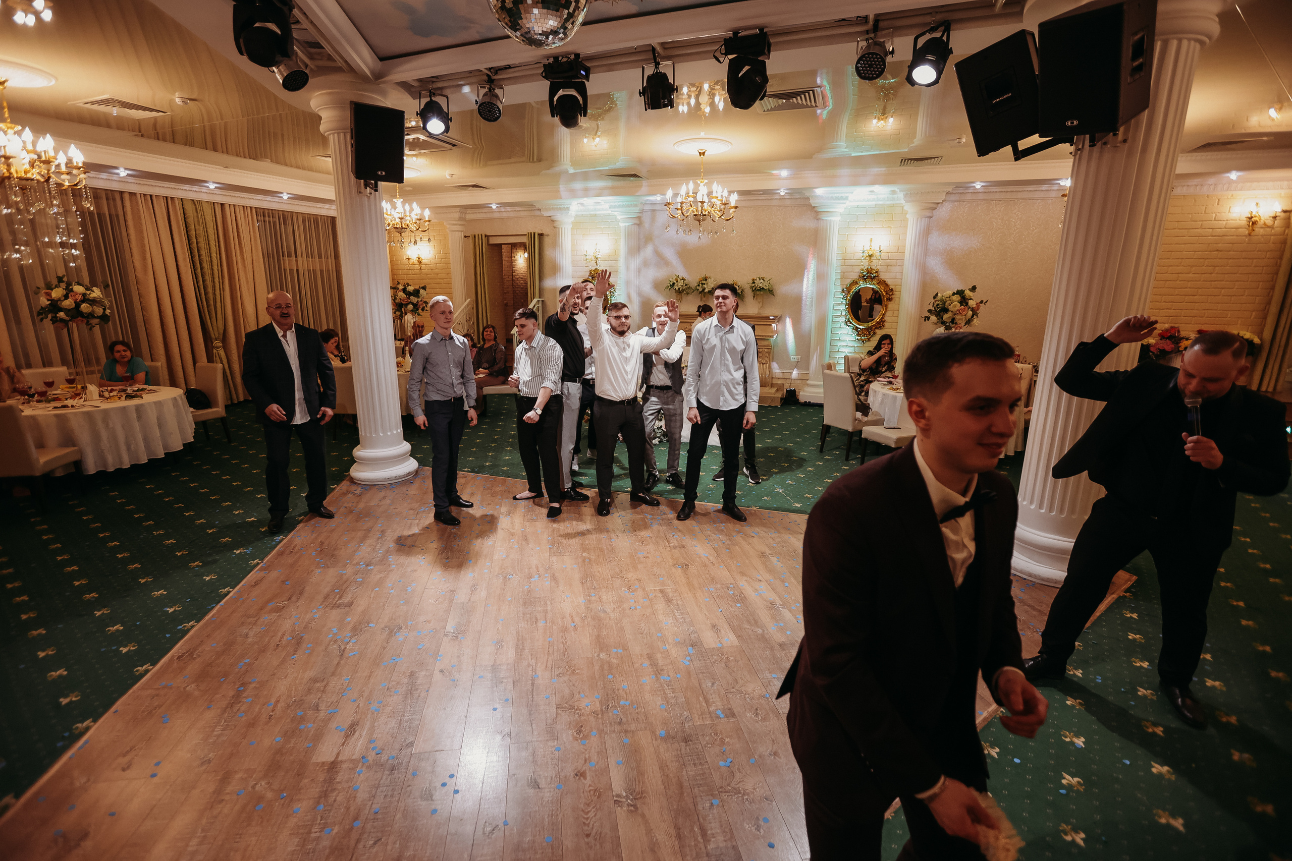 Банкет. Семейный фотограф Тюмень, фотограф на роды Салмина Мария