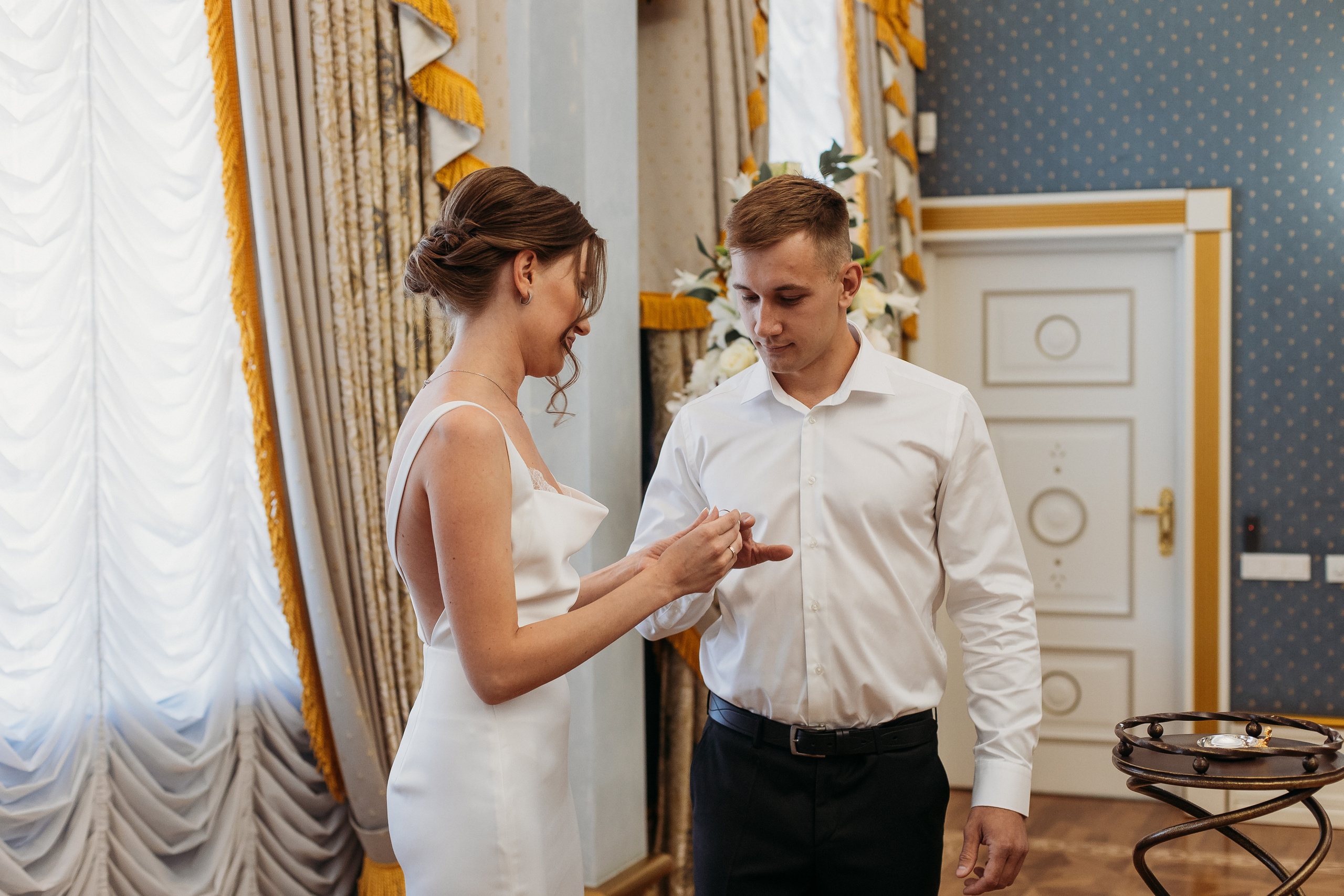 ЗАГС Малыгина. Семейный фотограф Тюмень, фотограф на роды Салмина Мария