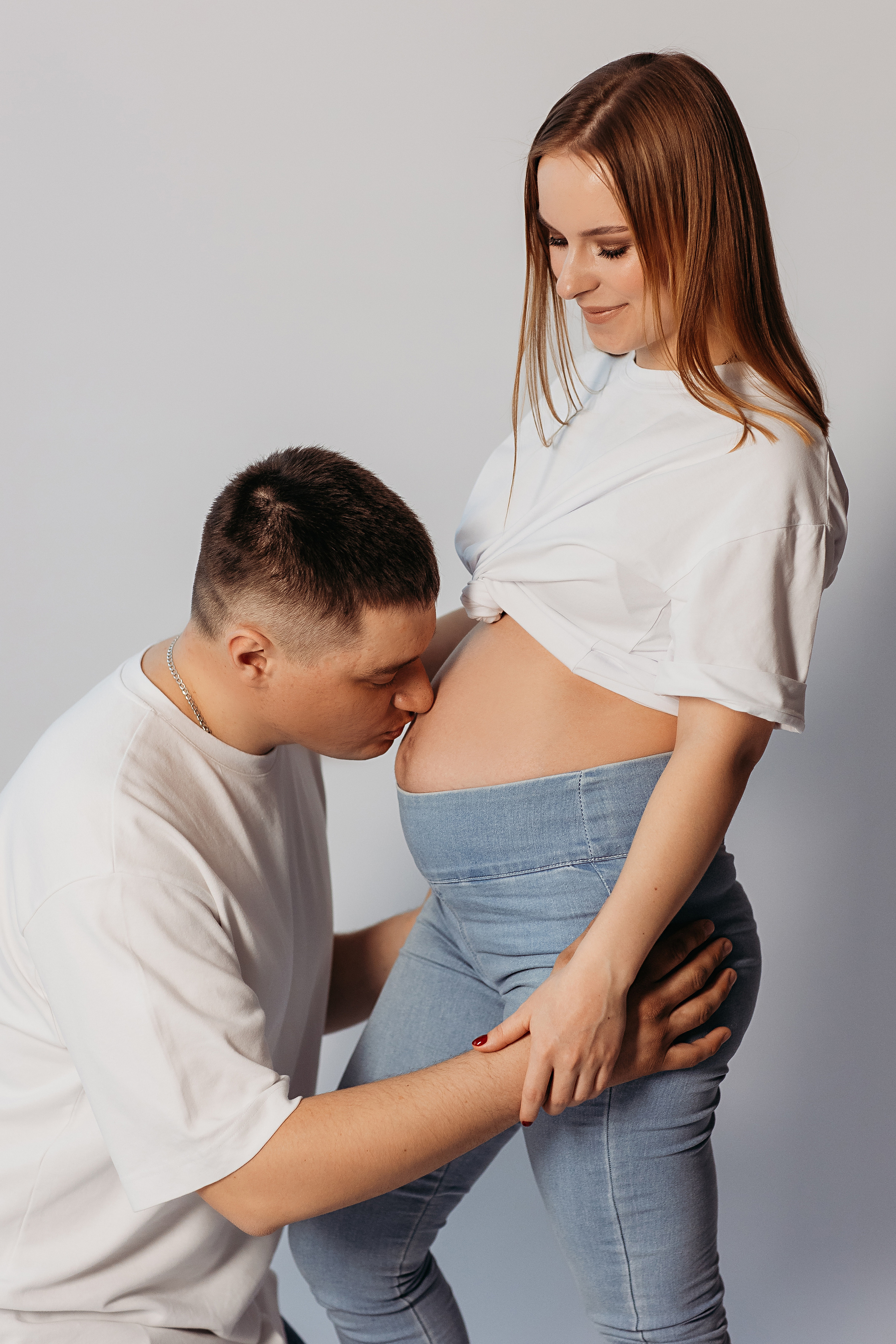 На фотофонах. Семейный фотограф Тюмень, фотограф на роды Салмина Мария