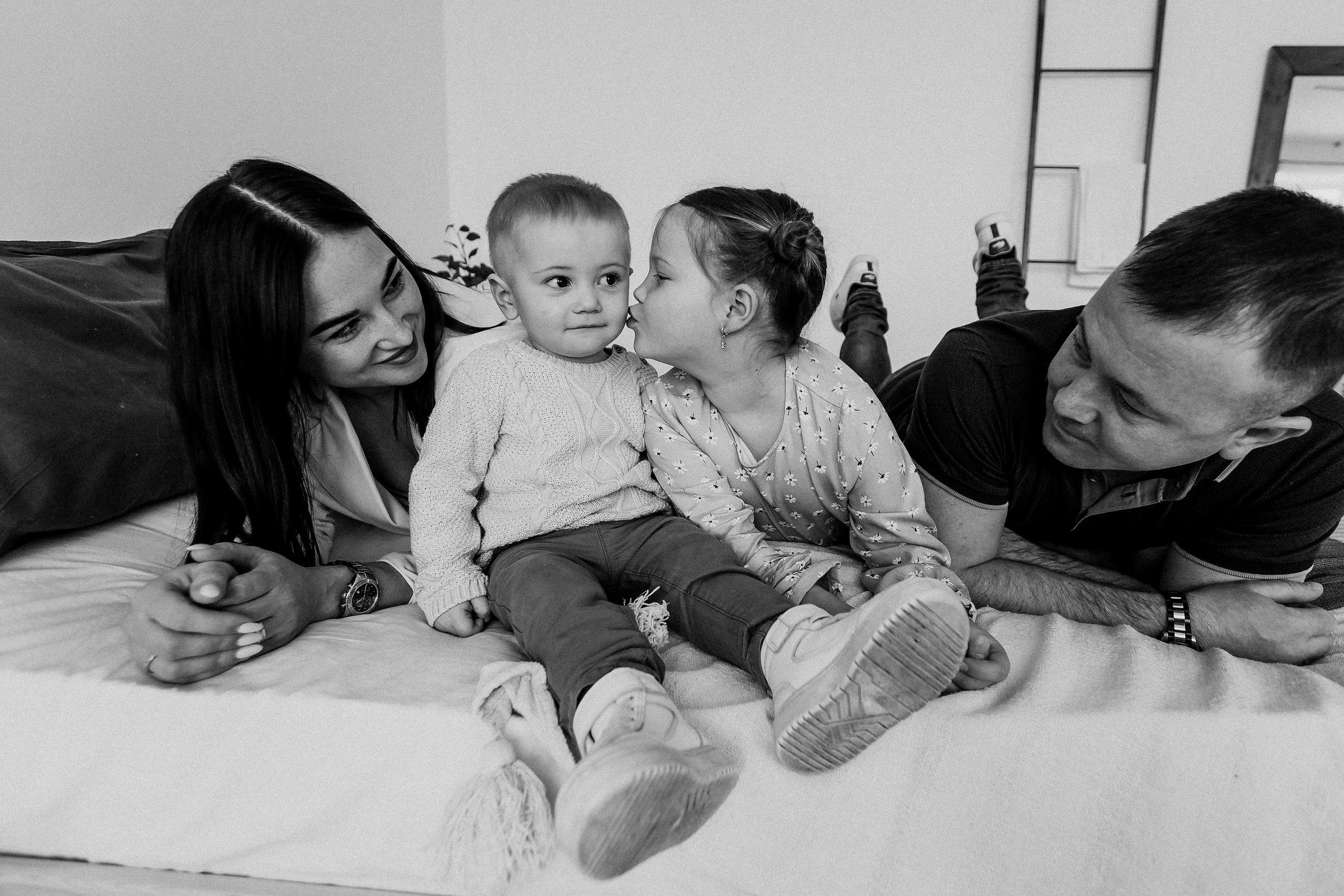 SVET. Семейный фотограф Тюмень, фотограф на роды Салмина Мария