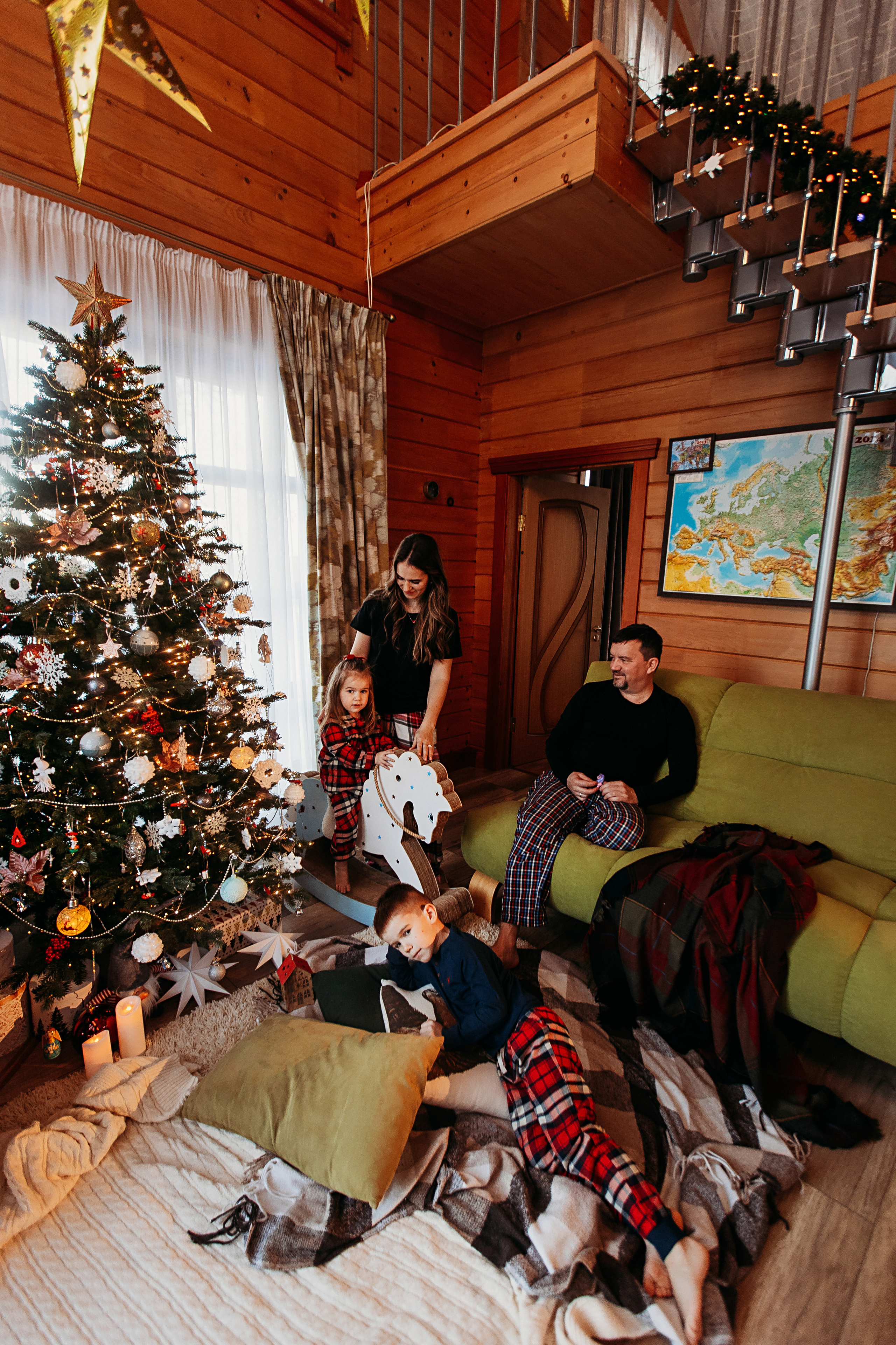 Тёплый новый год. Семейный фотограф Тюмень, фотограф на роды Салмина Мария