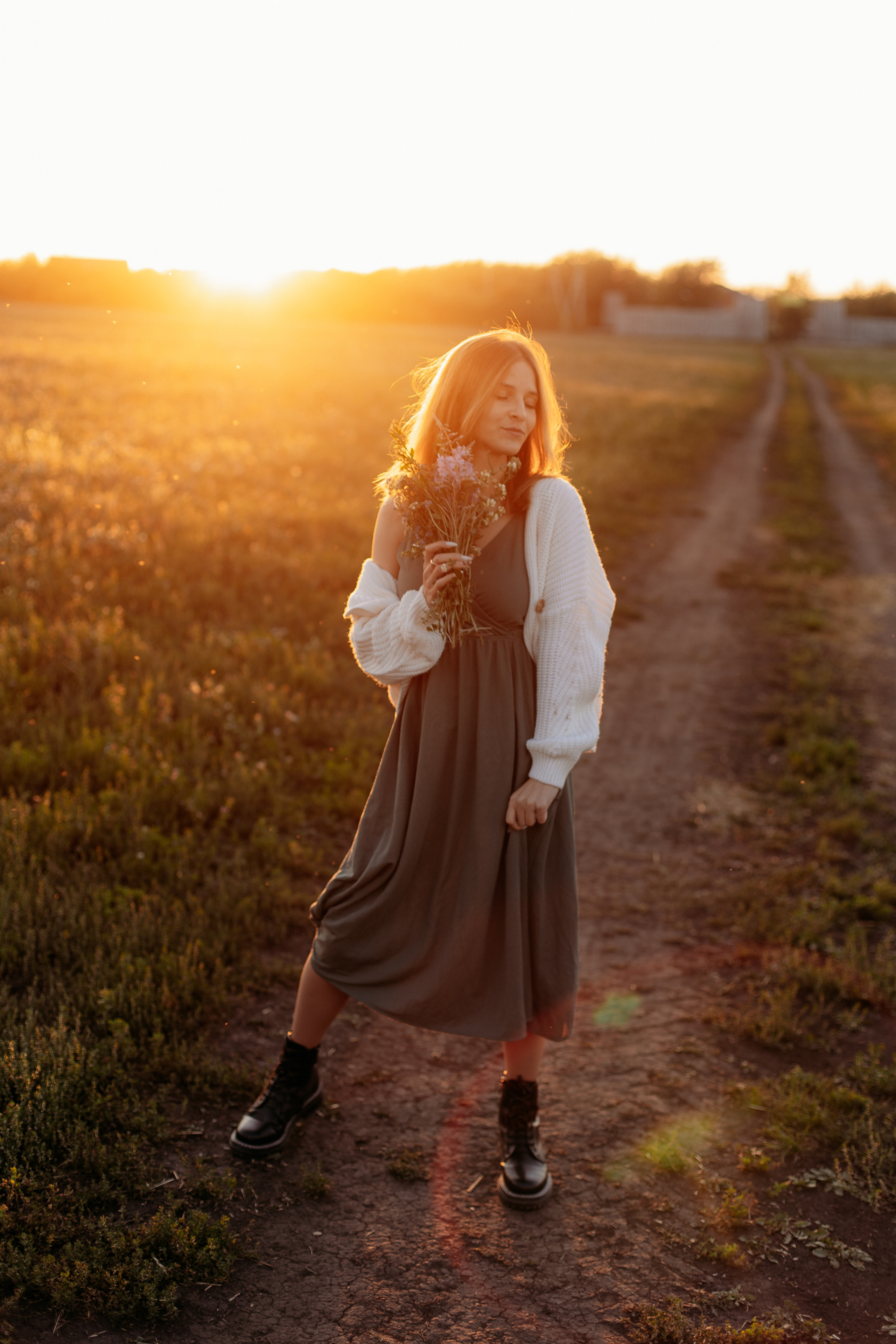 Поле. Семейный фотограф Тюмень, фотограф на роды Салмина Мария
