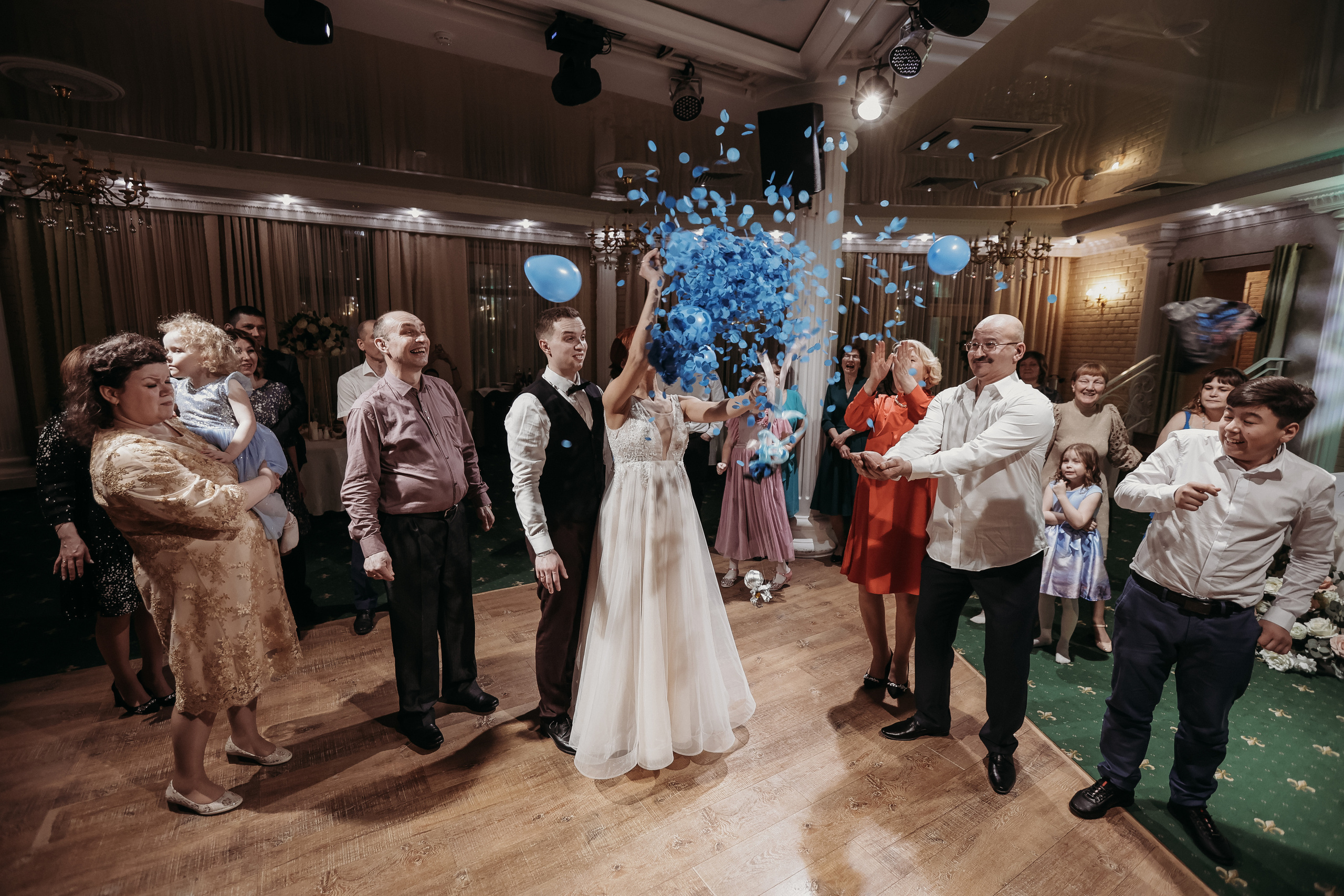 Банкет. Семейный фотограф Тюмень, фотограф на роды Салмина Мария