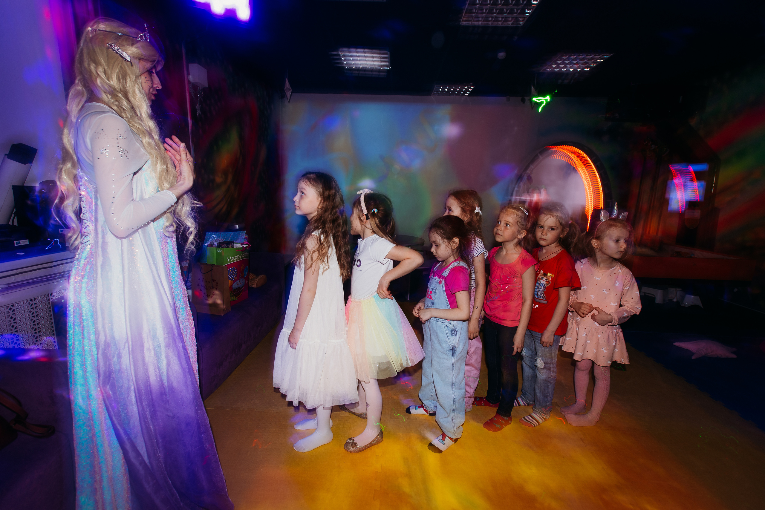 5 лет, день рождения в НЕО. Семейный фотограф Тюмень, фотограф на роды Салмина Мария