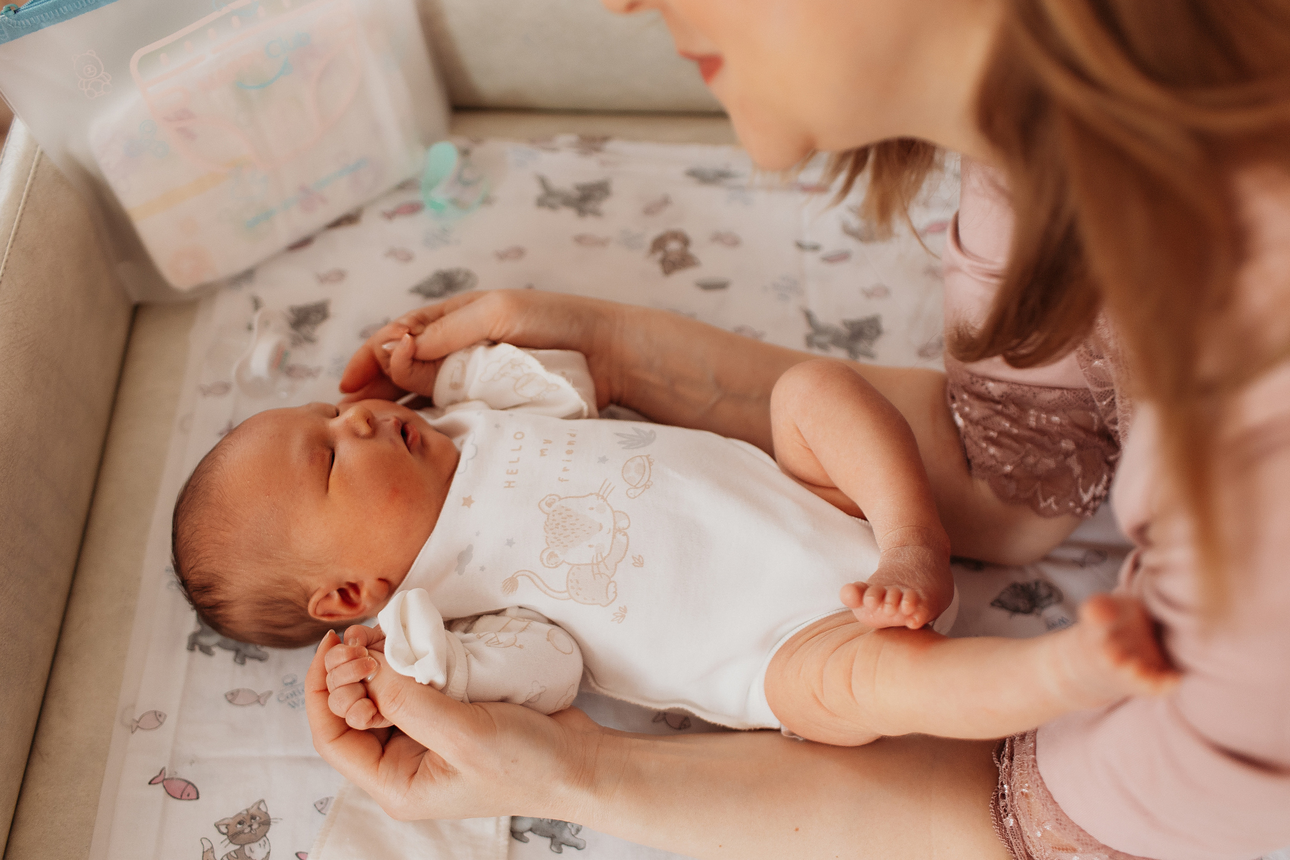 Выписка с палатой. Семейный фотограф Тюмень, фотограф на роды Салмина Мария