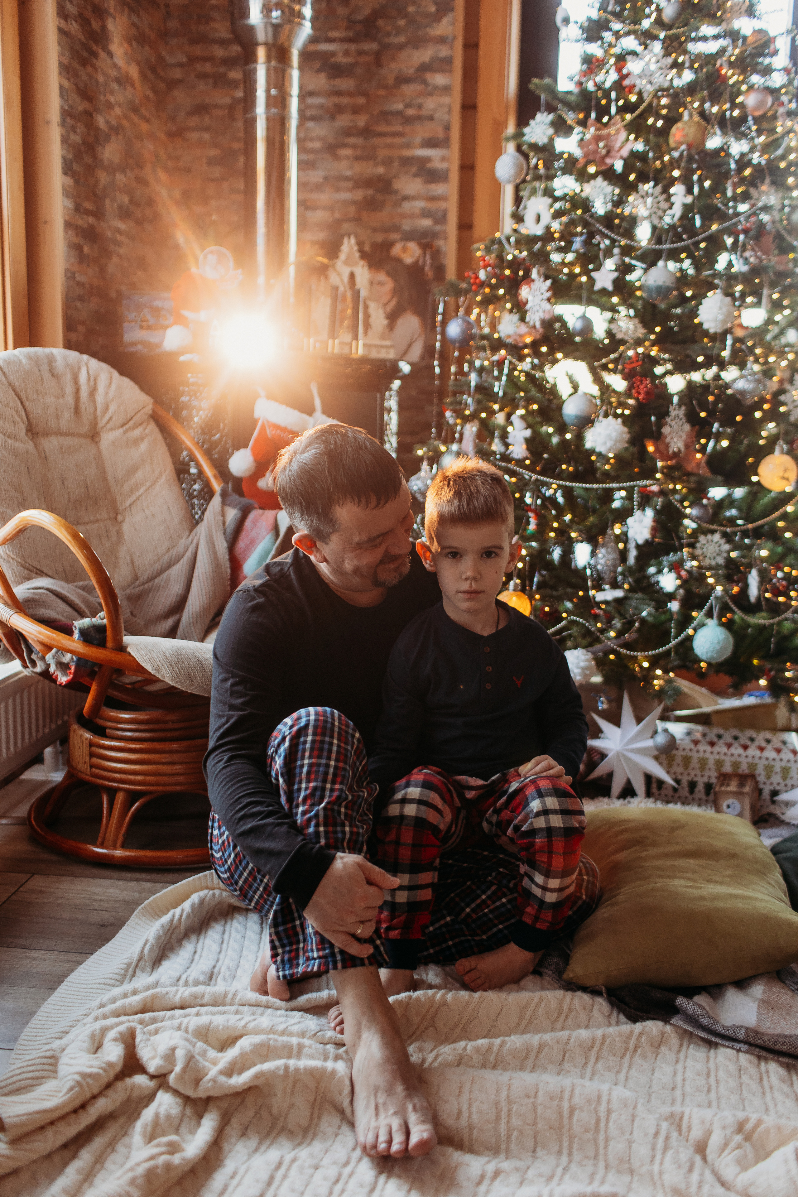 Тёплый новый год. Семейный фотограф Тюмень, фотограф на роды Салмина Мария