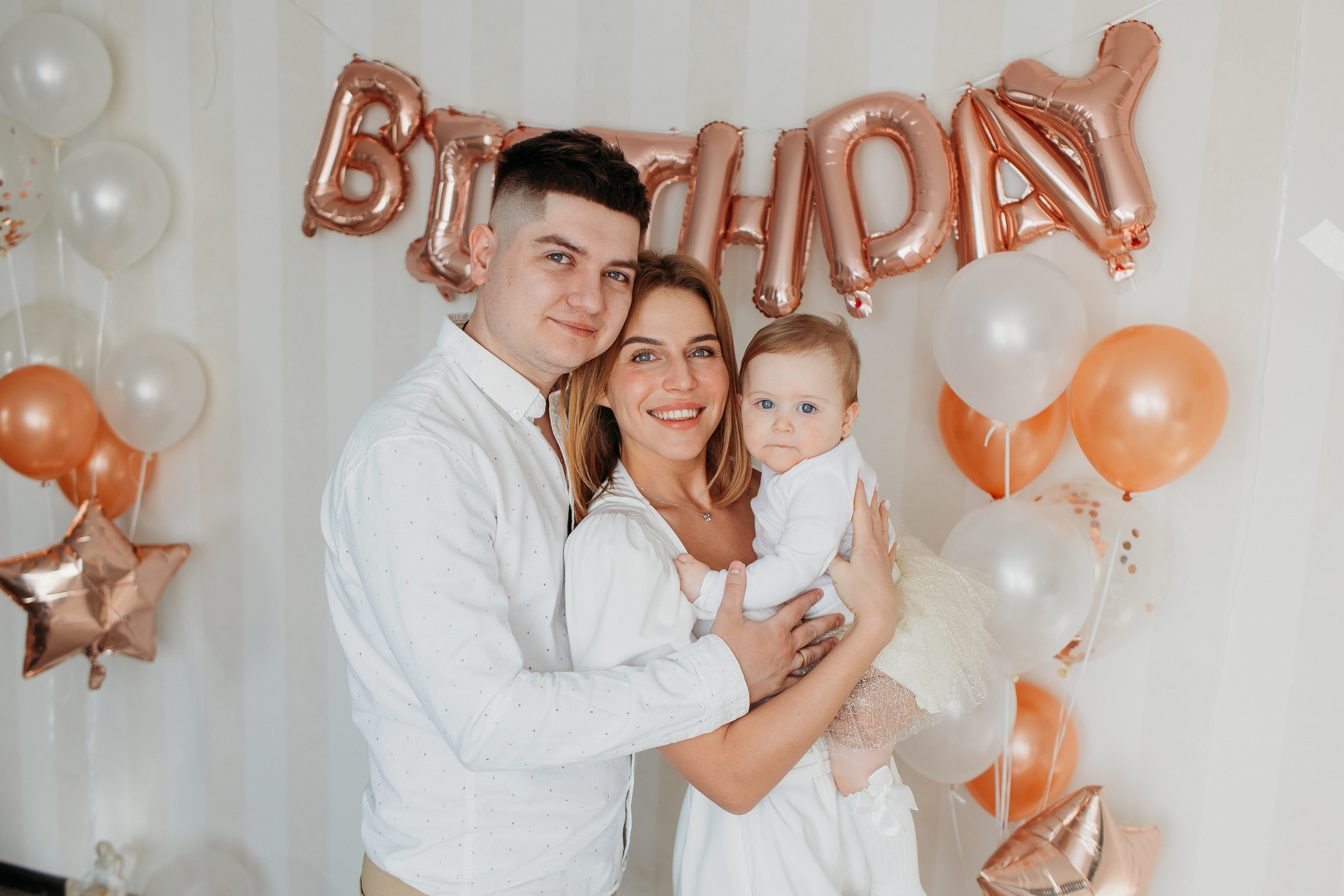 Годик. Семейный фотограф Тюмень, фотограф на роды Салмина Мария