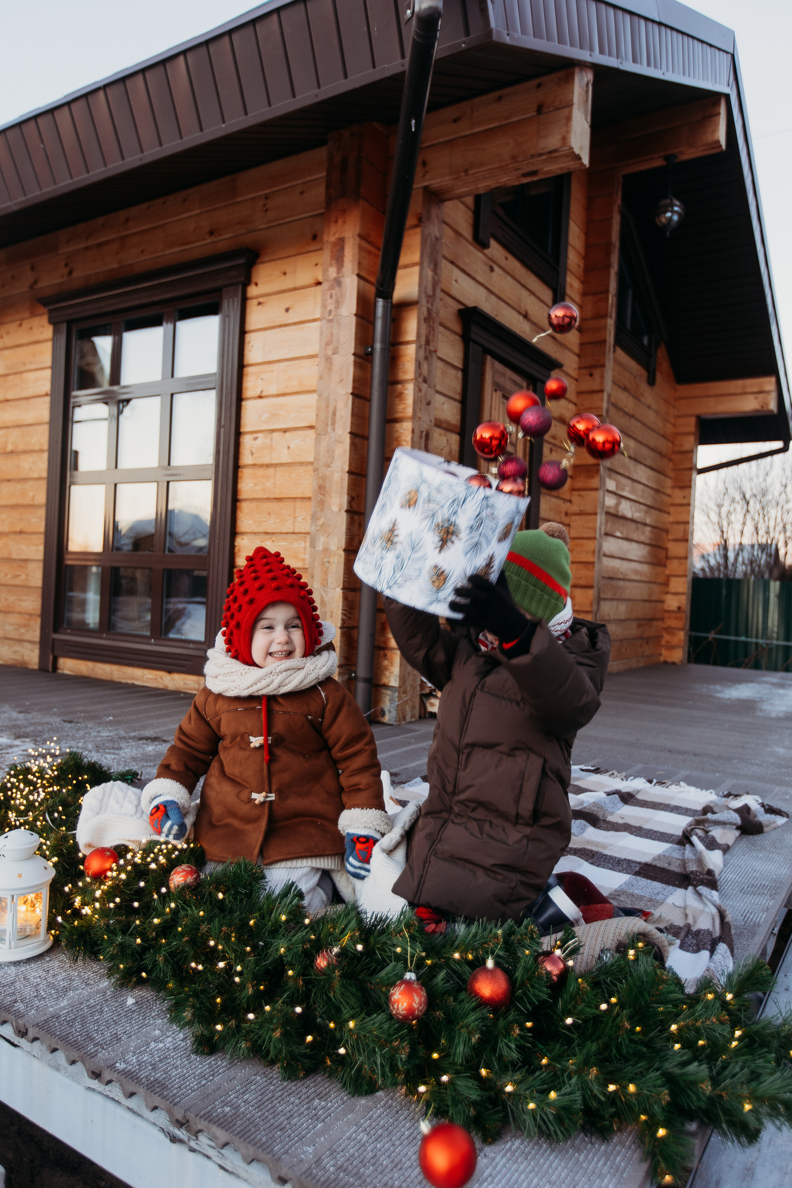 Тёплый новый год. Семейный фотограф Тюмень, фотограф на роды Салмина Мария