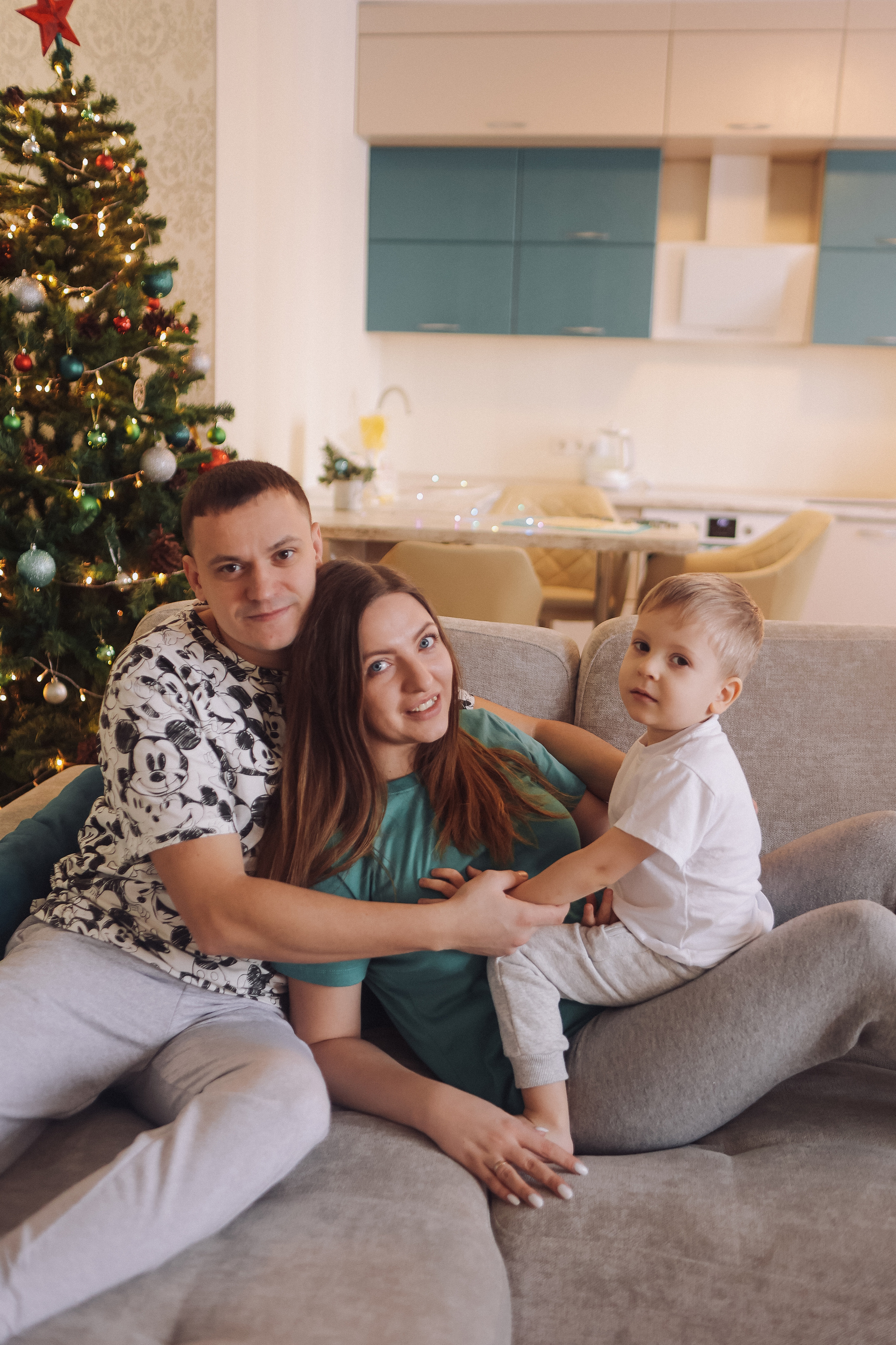 Новогодняя. Семейный фотограф Тюмень, фотограф на роды Салмина Мария